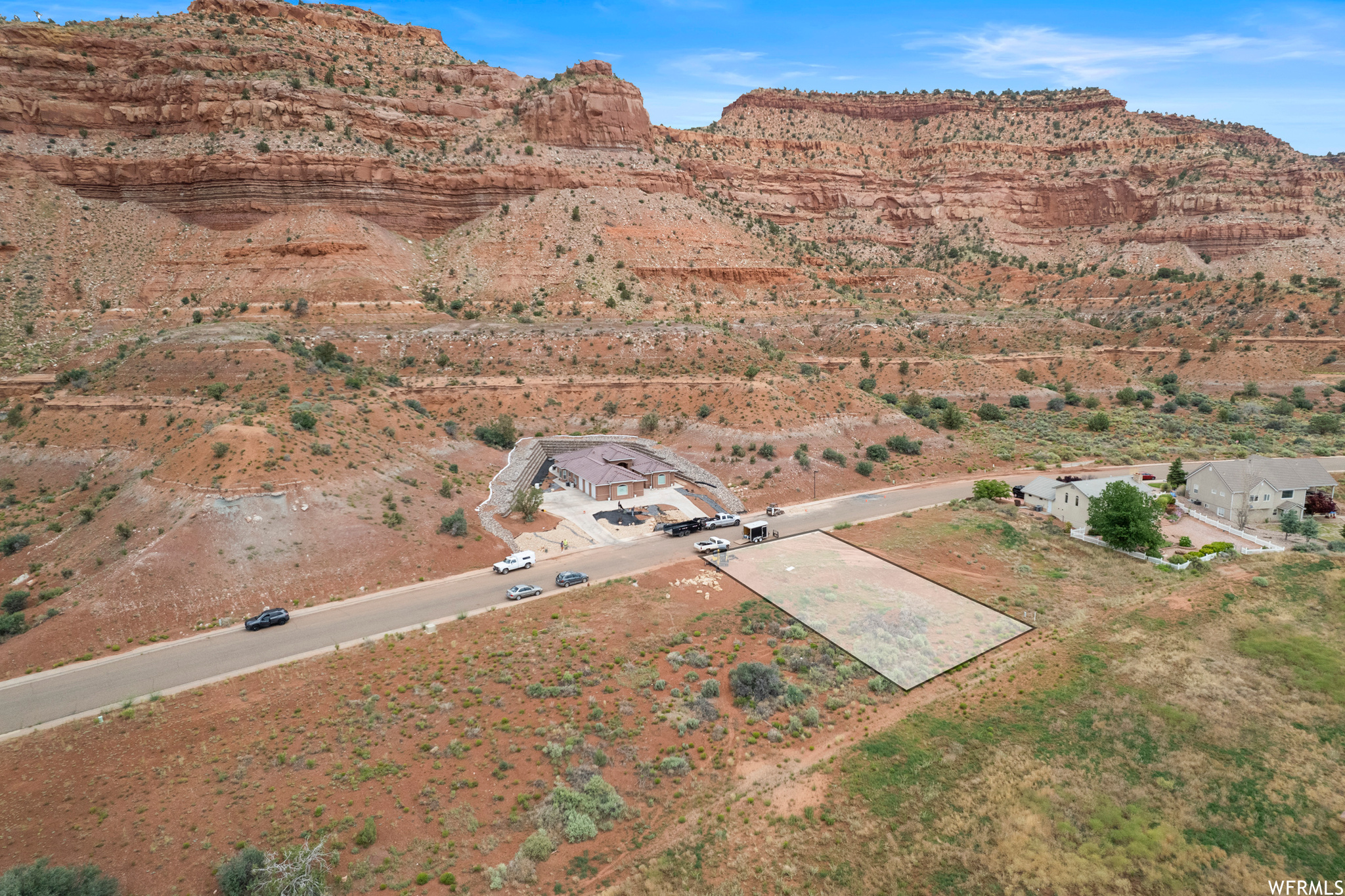 Red Rock Cliff Views