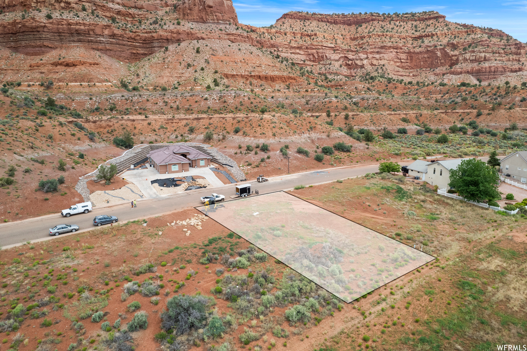 Red Rock Cliff Views