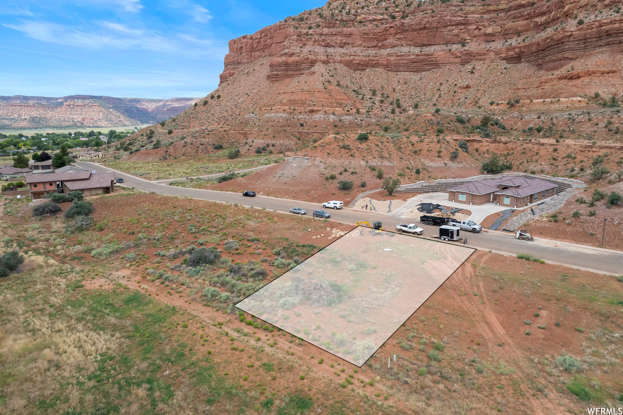 Red Rock Cliff Views