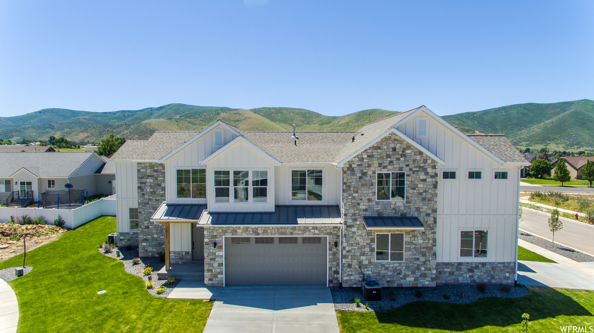 2411 S ORCHARD, Heber City, Utah 84032, 5 Bedrooms Bedrooms, ,Residential,For sale,ORCHARD,1890439