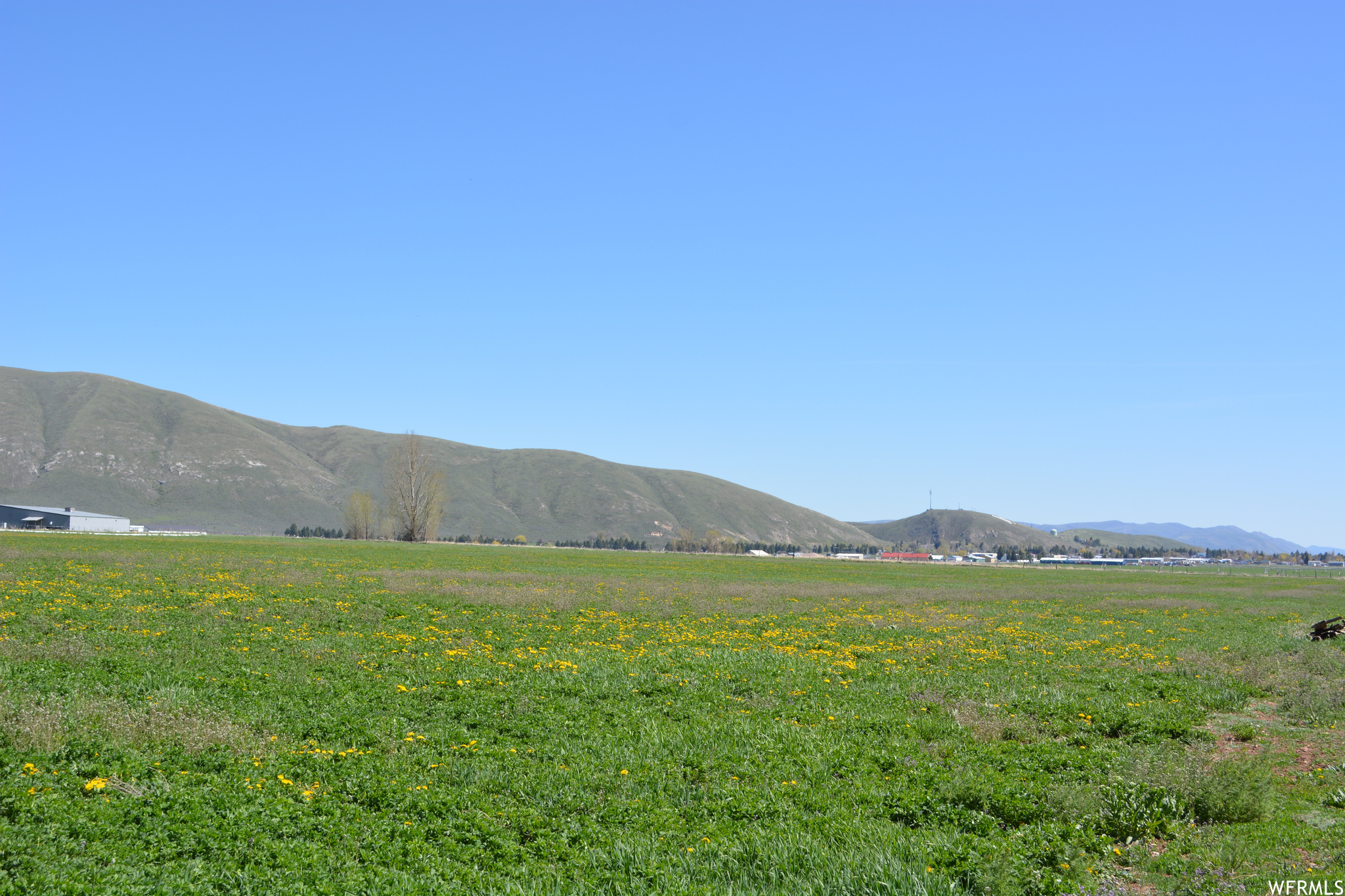 View of mountain feature