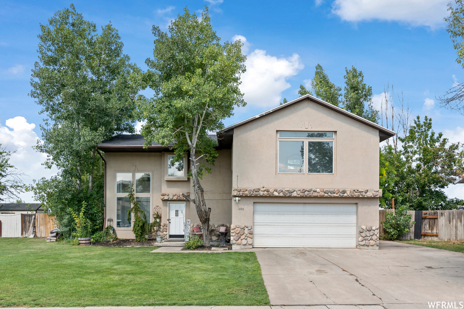 1696 S 925 W Woods Cross UT 84087 519,000