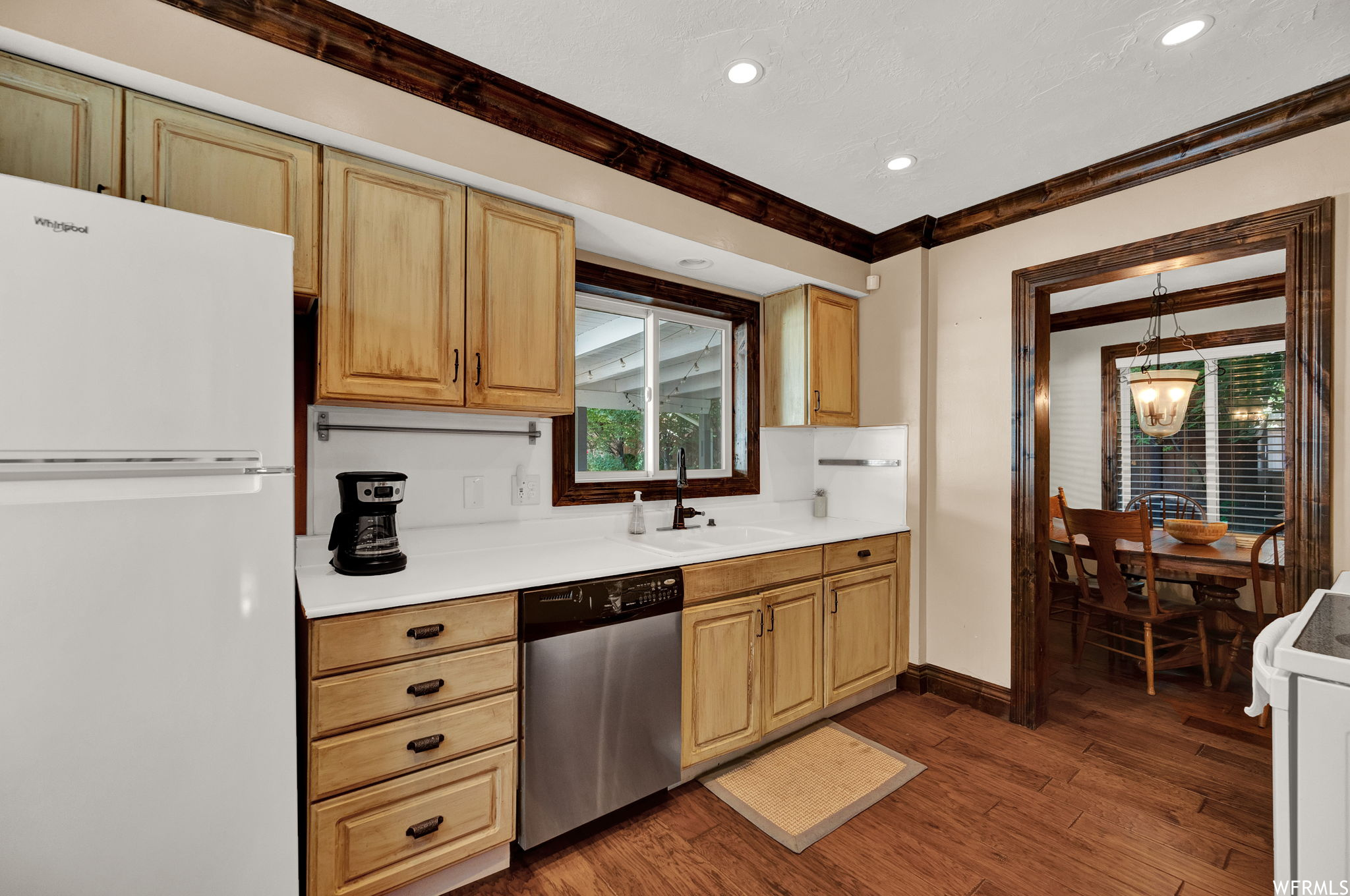 5277 S Holladay Blvd Salt Lake City UT 84117 751,000