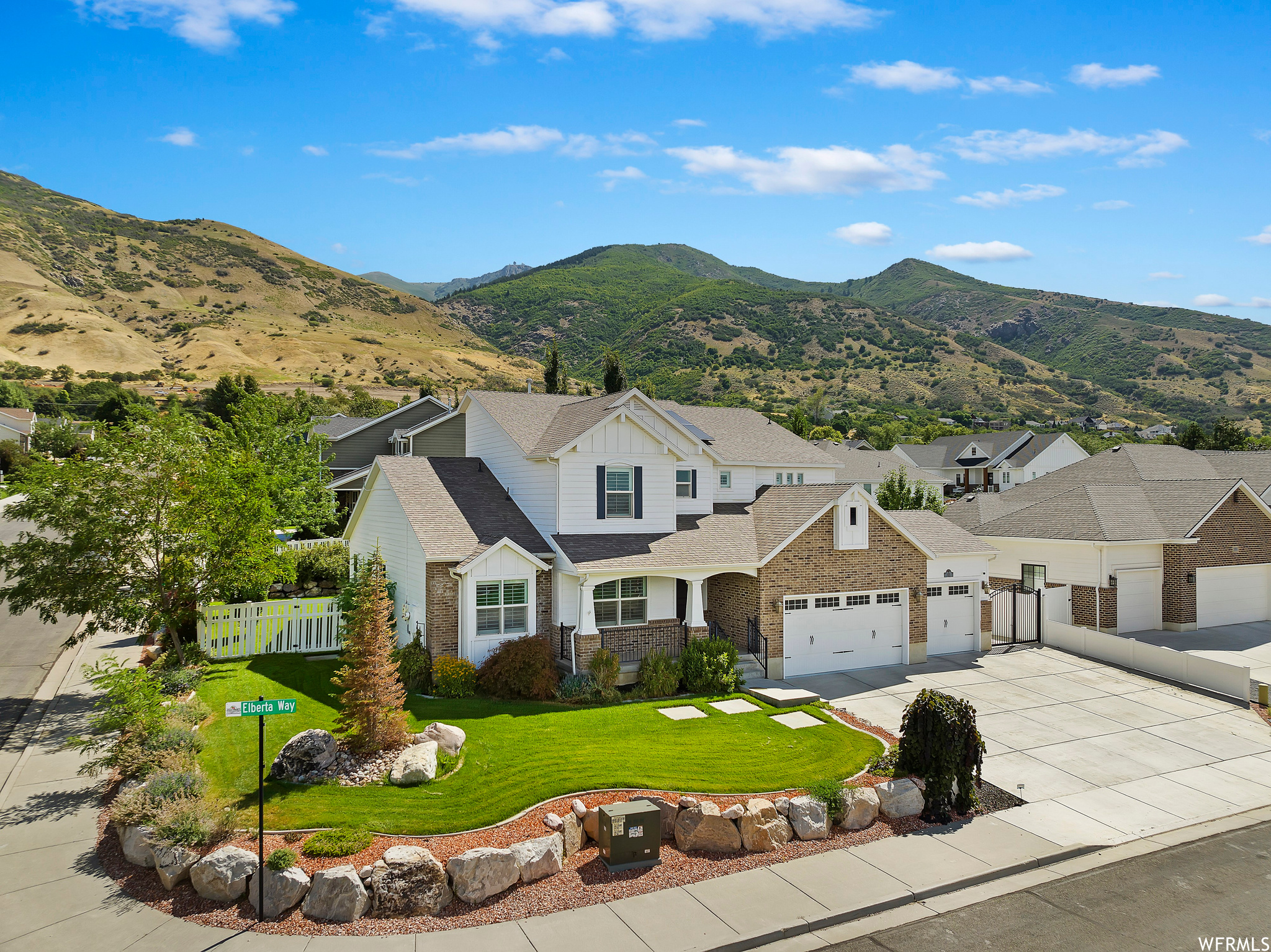 93 S Elberta Way Fruit Heights UT 84037 949,500