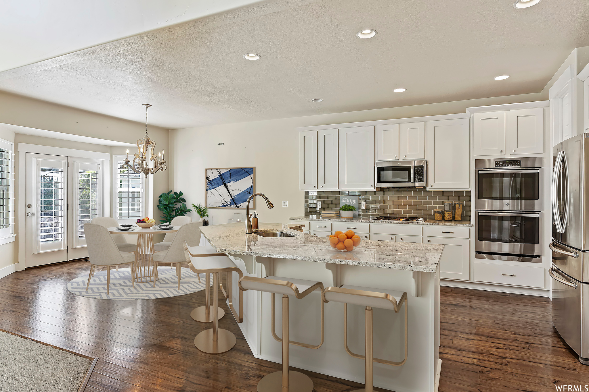 93 S Elberta Way Fruit Heights UT 84037 949,500