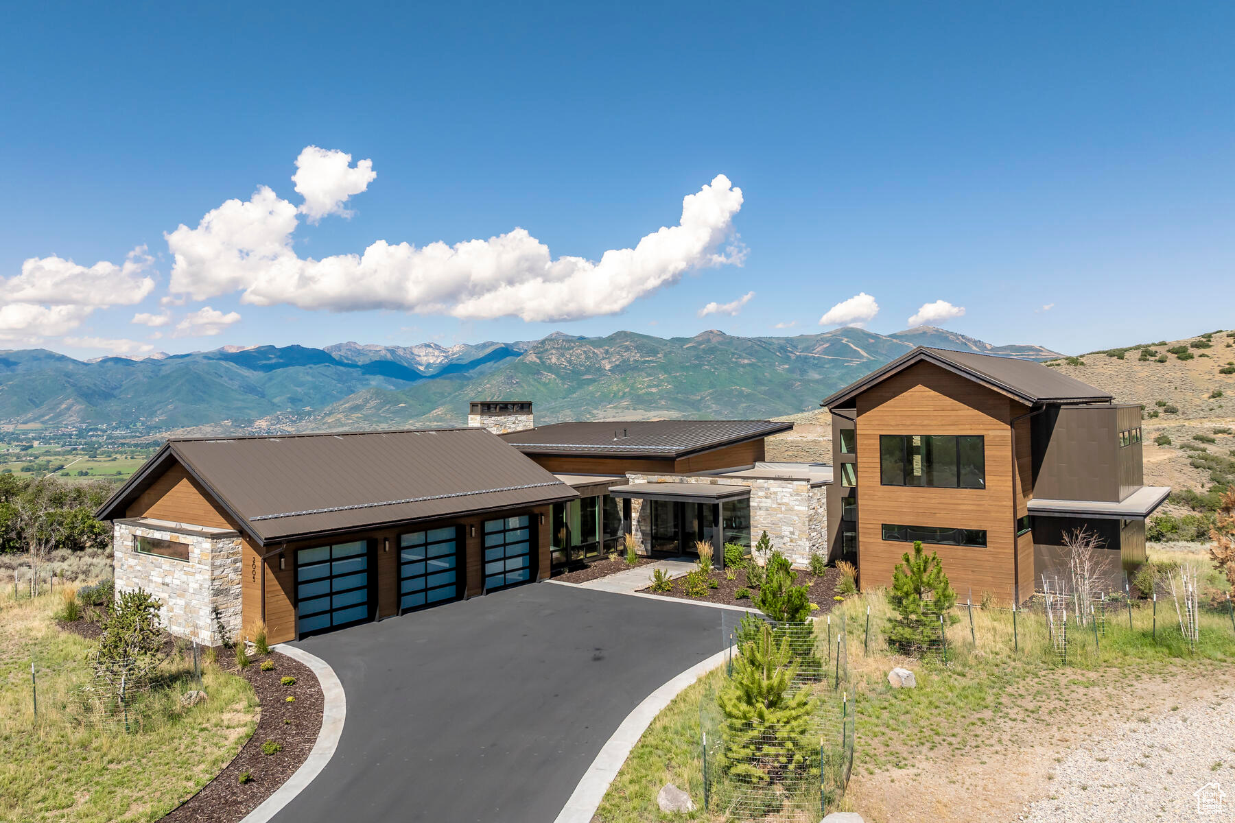 2005 N LOOKOUT PEAK, Heber City, Utah 84032, 5 Bedrooms Bedrooms, 20 Rooms Rooms,5 BathroomsBathrooms,Residential,For sale,LOOKOUT PEAK,1896466