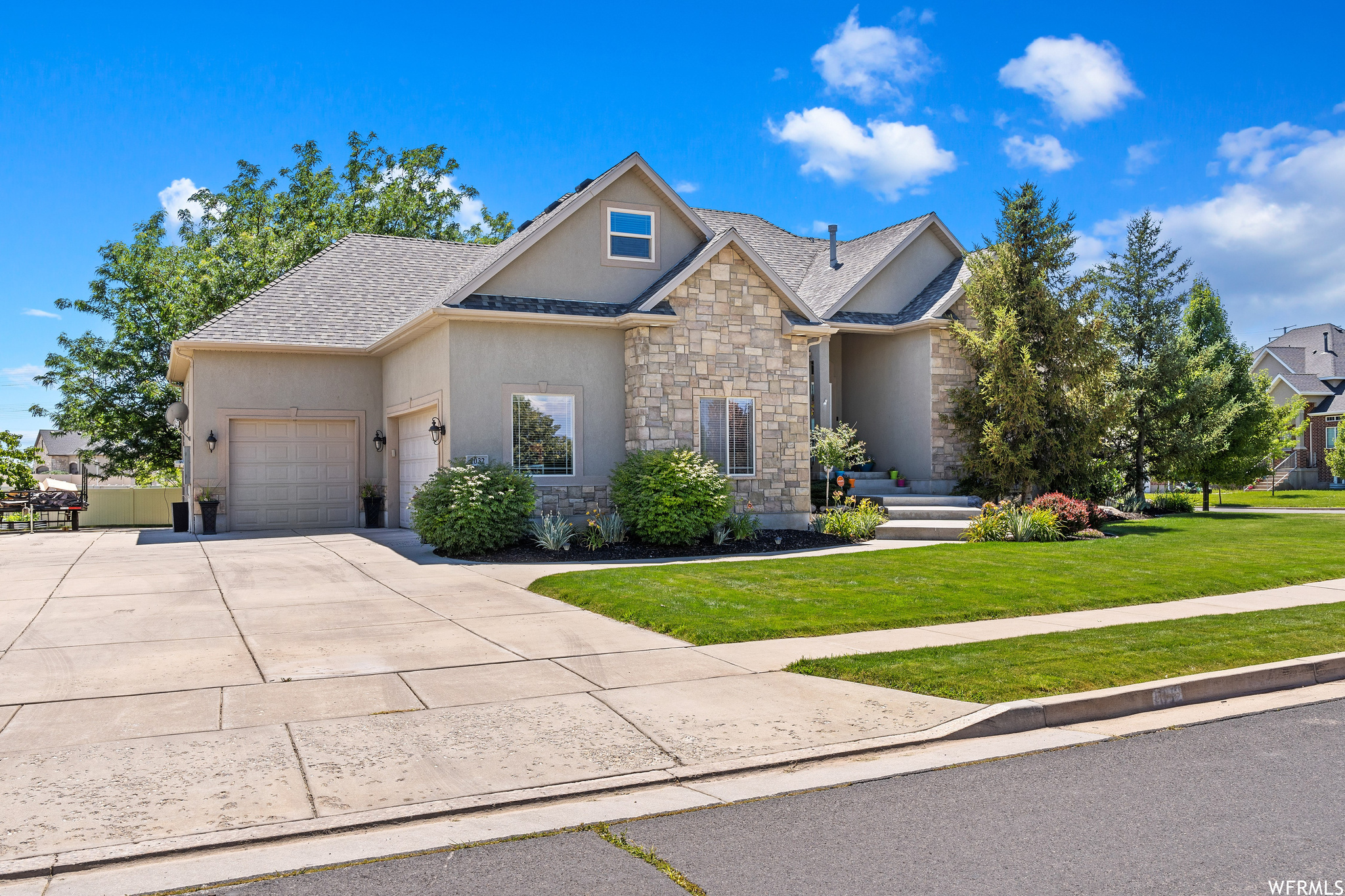 1032 S Suncrest Ln Kaysville UT 84037 799,900