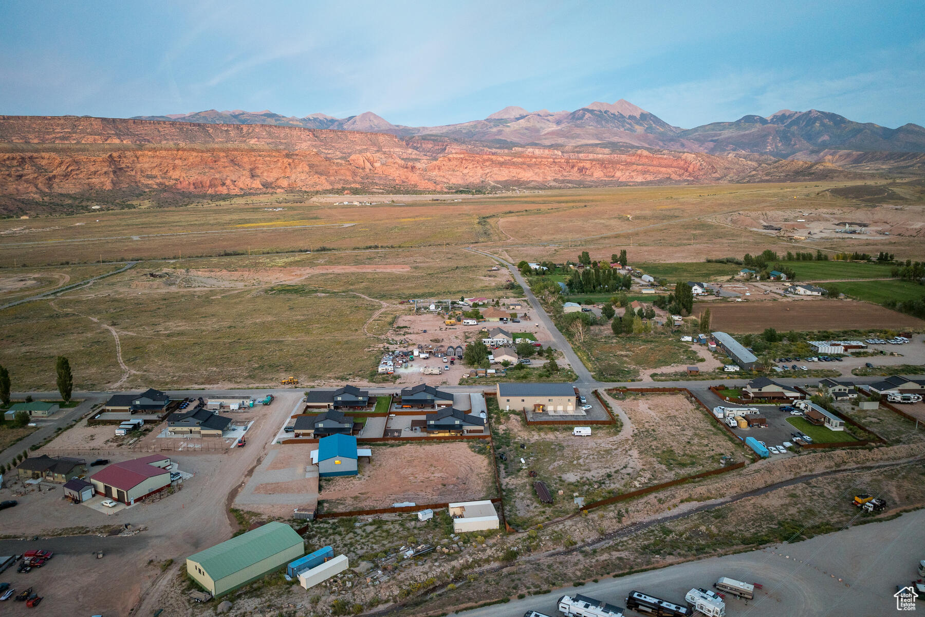 33 TANGREN, Moab, Utah 84532, 2 Bedrooms Bedrooms, 10 Rooms Rooms,1 BathroomBathrooms,Residential,For sale,TANGREN,1897334