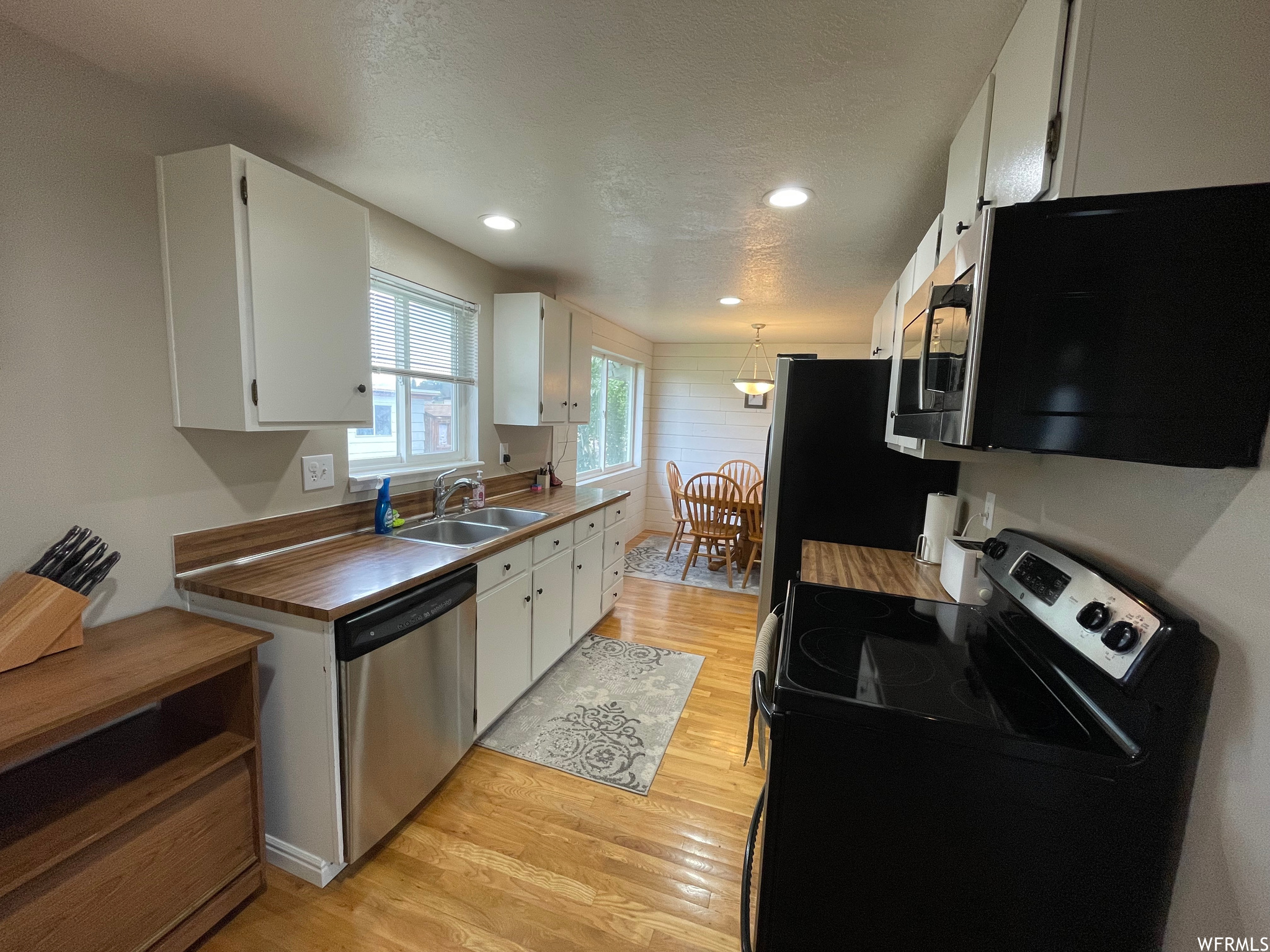 770 W Canyon Rd Ferron UT 84523 339,900