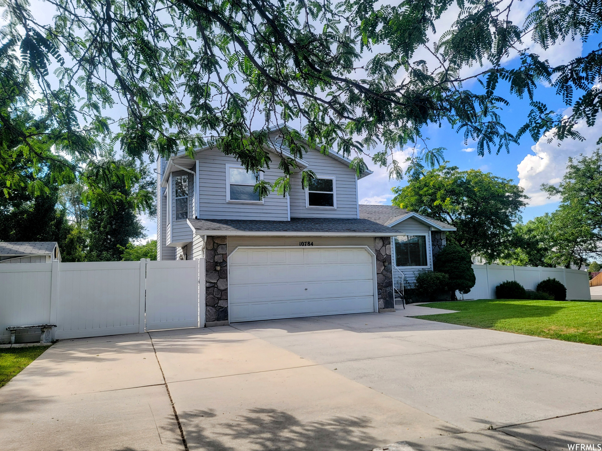 10784 S Berrywood Ct Sandy UT 84070 569,900