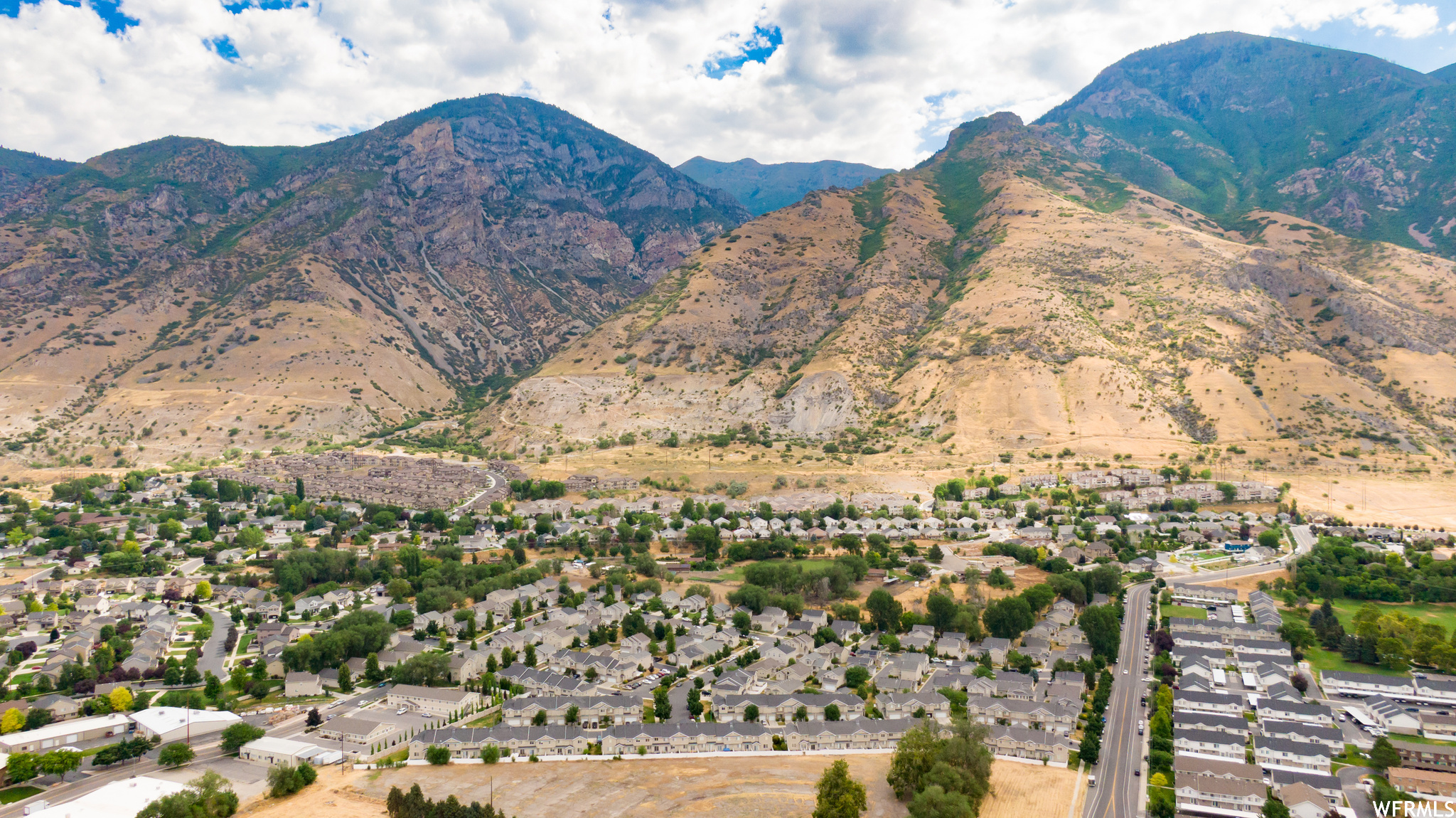 View of mountain feature