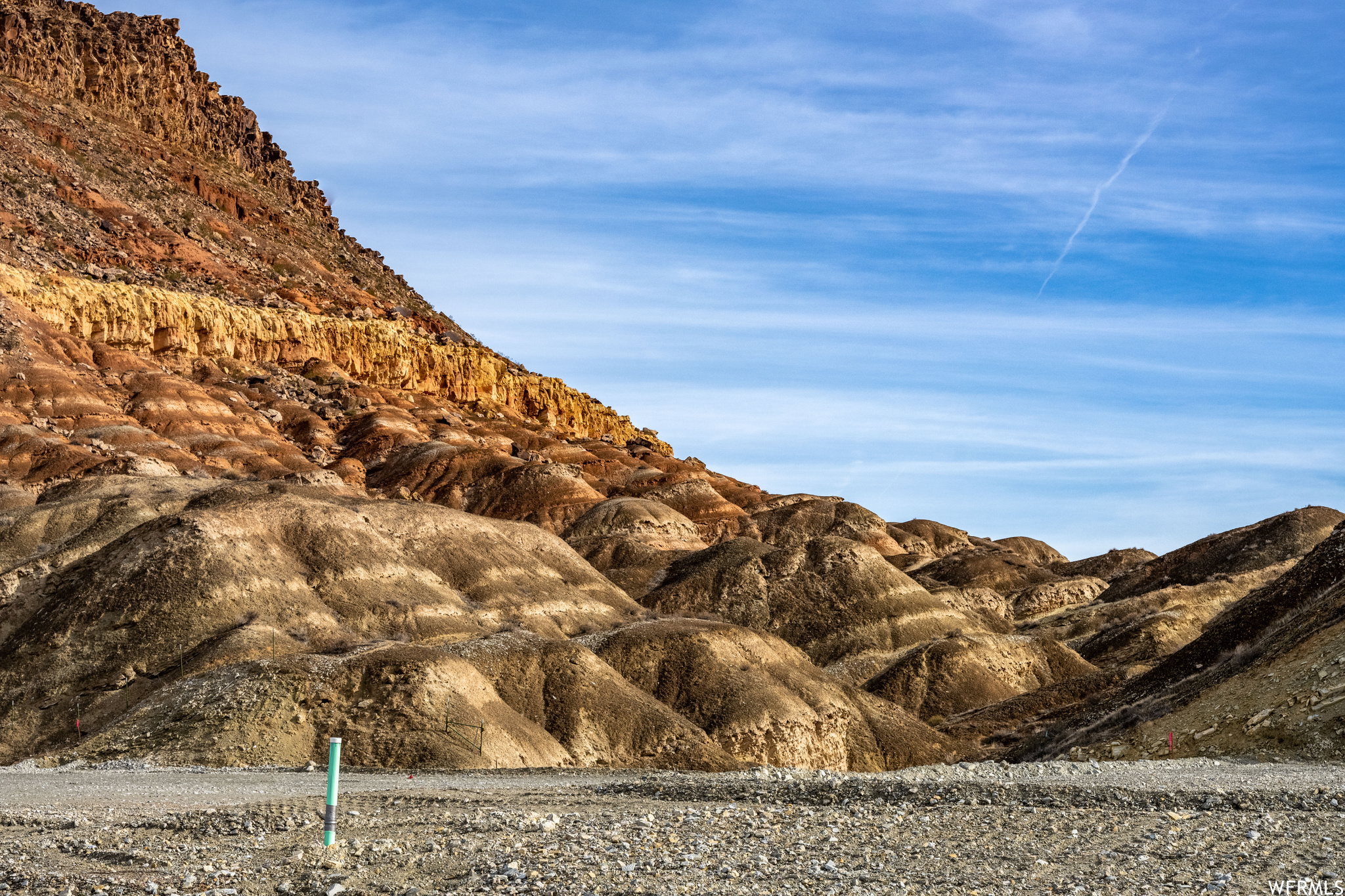 View of mountain feature