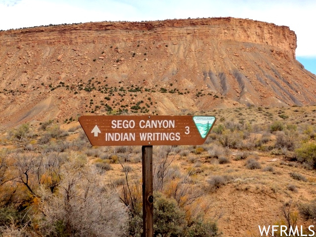 The ghost town of Sego Canyon just 3-miles up Thompson Canyon.