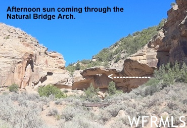 Natural Bridges Arch just before the Indian writing.