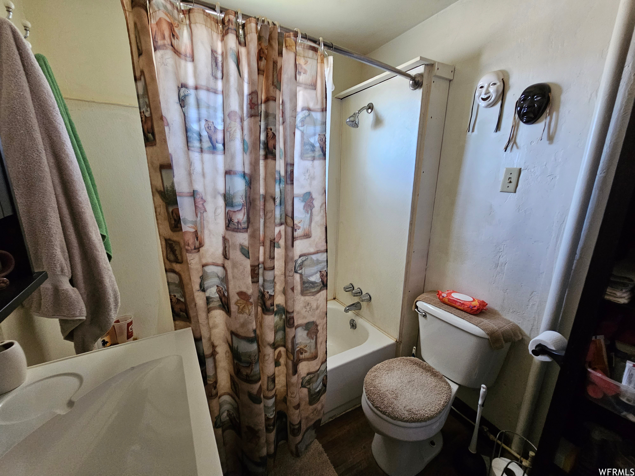 289 W Main St Myton UT 84052 209,000