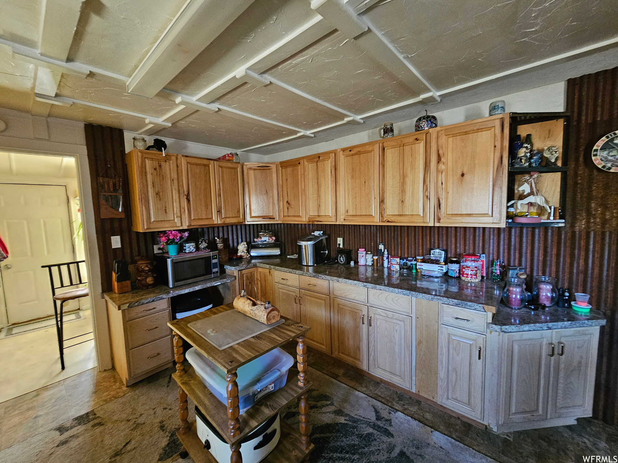 289 W Main St Myton UT 84052 209,000