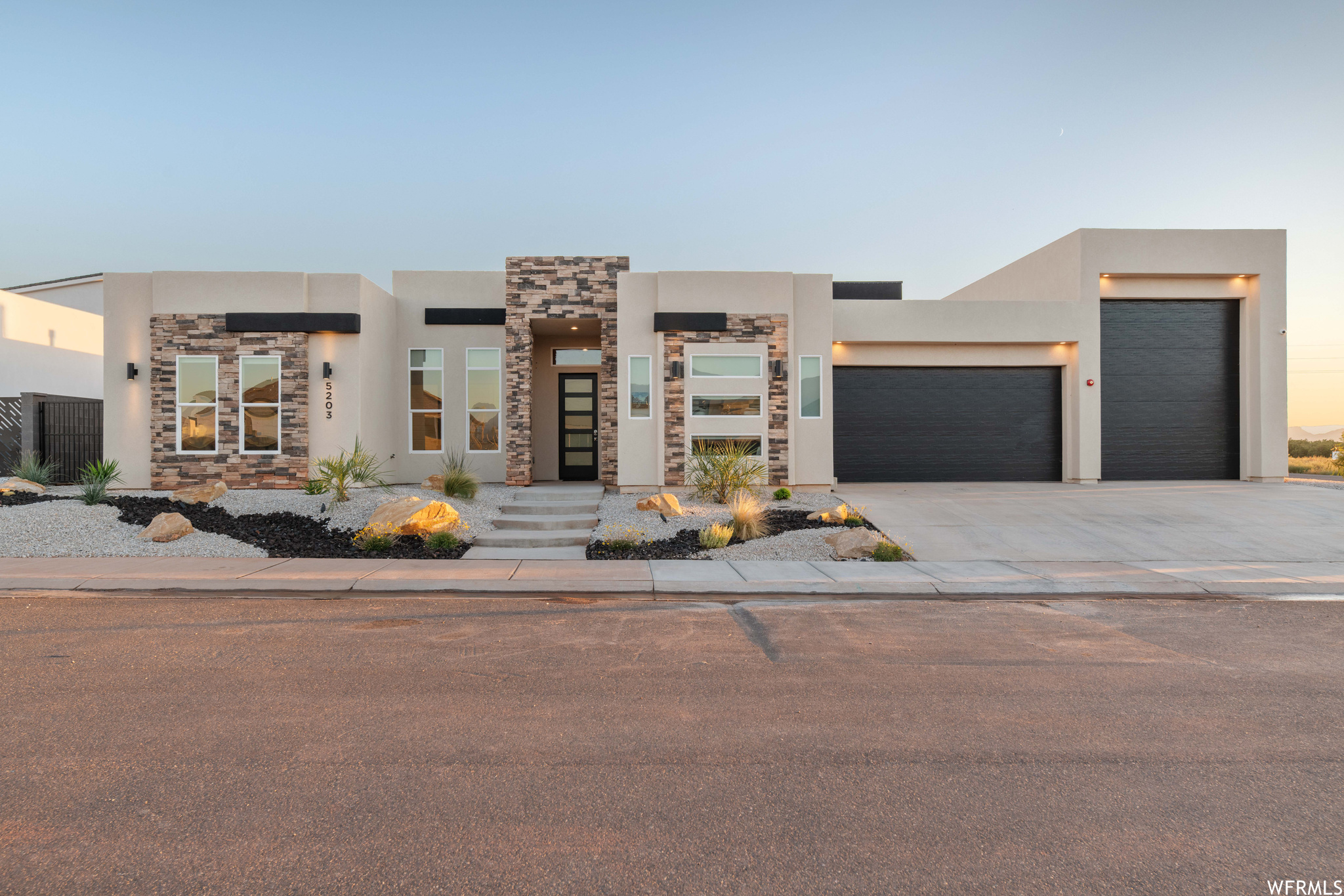 View of front facade with a garage