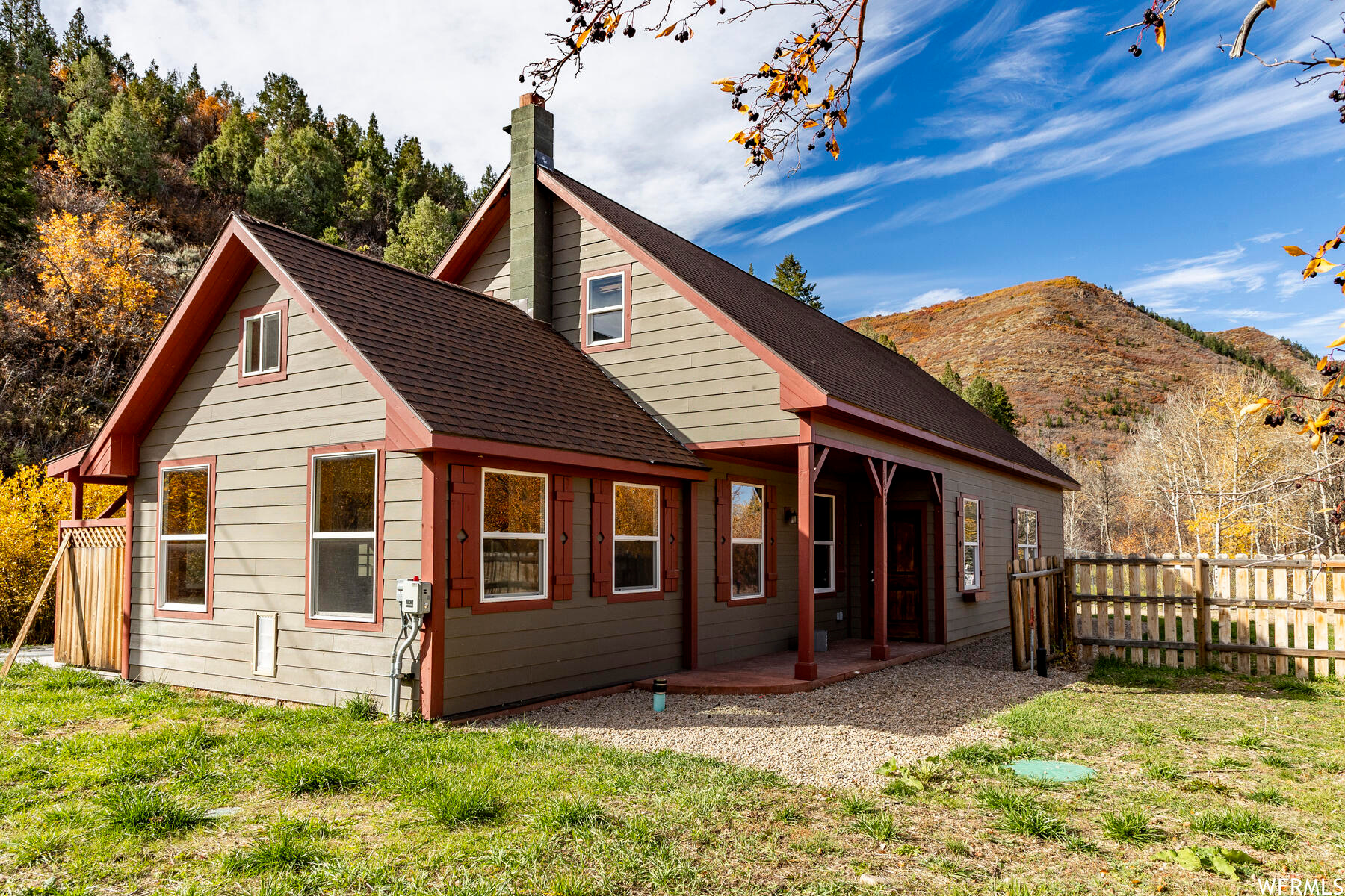 1686 COUNTRY, Kamas, Utah 84036, 2 Bedrooms Bedrooms, 9 Rooms Rooms,1 BathroomBathrooms,Residential,For sale,COUNTRY,1962859