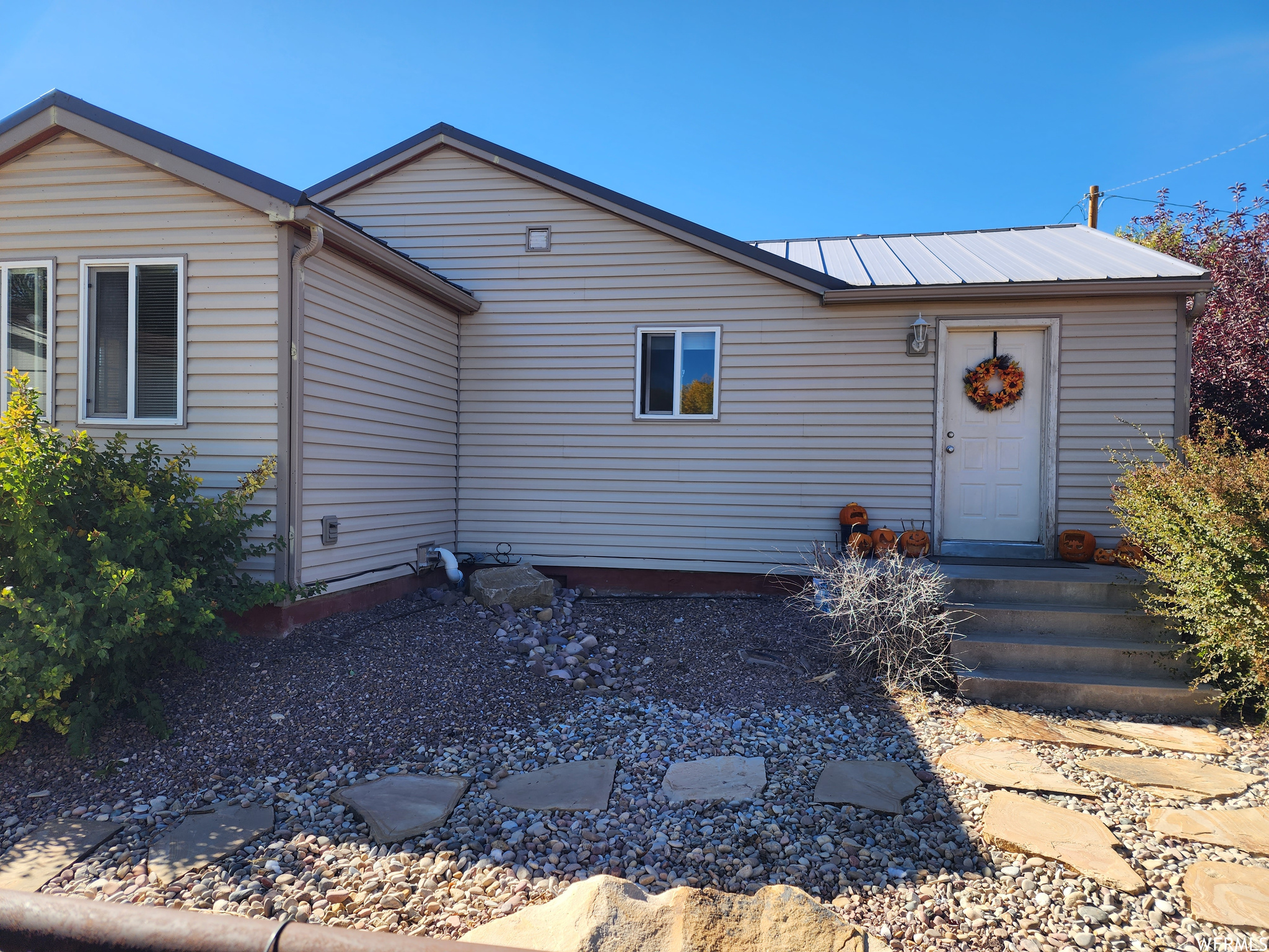 7960 E HWY 40, Fort Duchesne, Utah 84026, 4 Bedrooms Bedrooms, 6 Rooms Rooms,1 BathroomBathrooms,Residential,For sale,E HWY 40,1963080