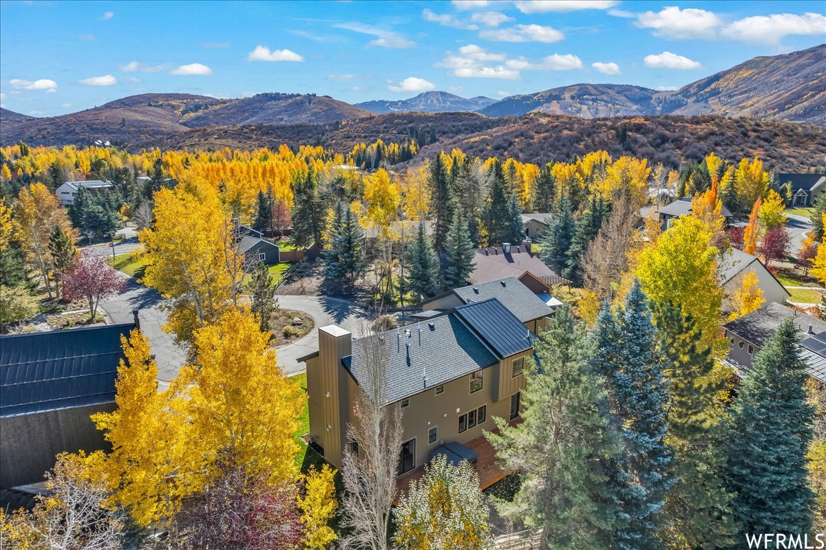 770 RED MAPLE, Park City, Utah 84060, 4 Bedrooms Bedrooms, 17 Rooms Rooms,3 BathroomsBathrooms,Residential,For sale,RED MAPLE,1963175