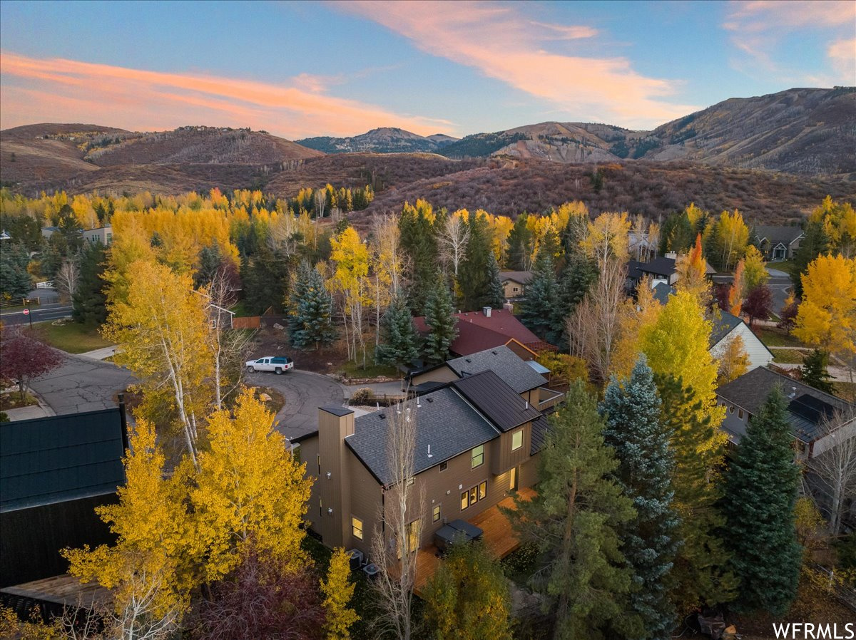 770 RED MAPLE, Park City, Utah 84060, 4 Bedrooms Bedrooms, 17 Rooms Rooms,3 BathroomsBathrooms,Residential,For sale,RED MAPLE,1963175