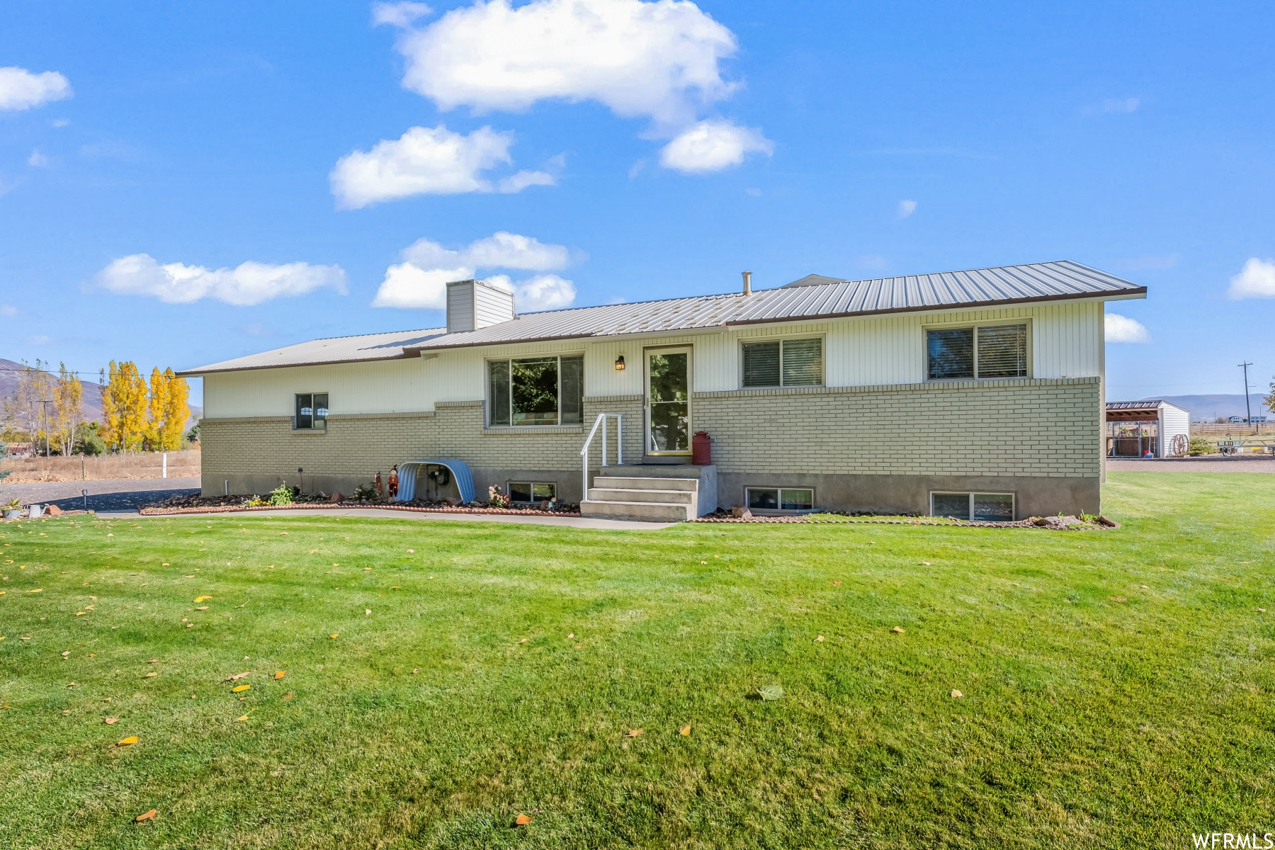 1981 S CASPERVILLE, Heber City, Utah 84032, 4 Bedrooms Bedrooms, 15 Rooms Rooms,2 BathroomsBathrooms,Residential,For sale,CASPERVILLE,1963866