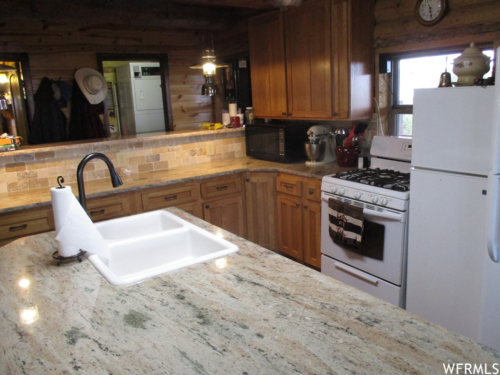 196 W Susan Talmage UT 84073 630,000