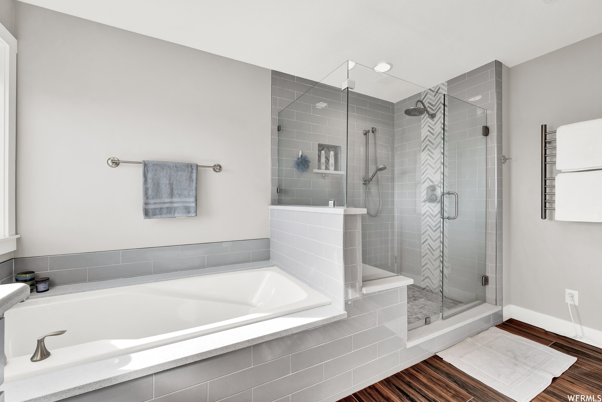 7090 W 2100 N Petersboro UT 84325 990,000