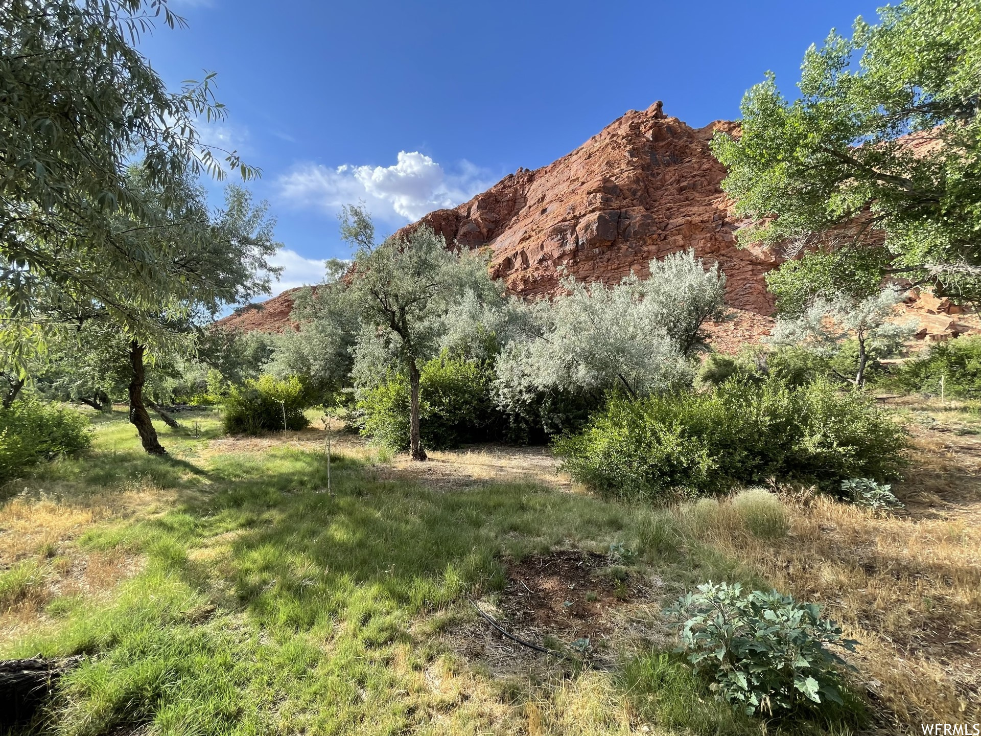 1389 E POWERHOUSE S, Moab, Utah 84532, 2 Bedrooms Bedrooms, 8 Rooms Rooms,Residential,For sale,POWERHOUSE,1970590