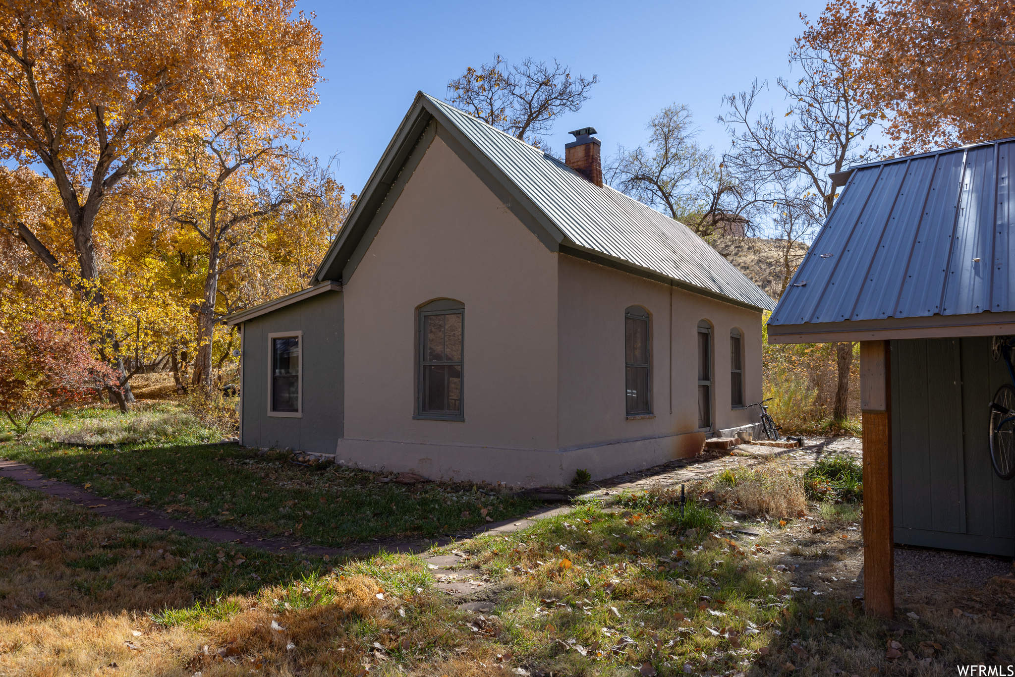 1389 E POWERHOUSE S, Moab, Utah 84532, 2 Bedrooms Bedrooms, 8 Rooms Rooms,Residential,For sale,POWERHOUSE,1970590