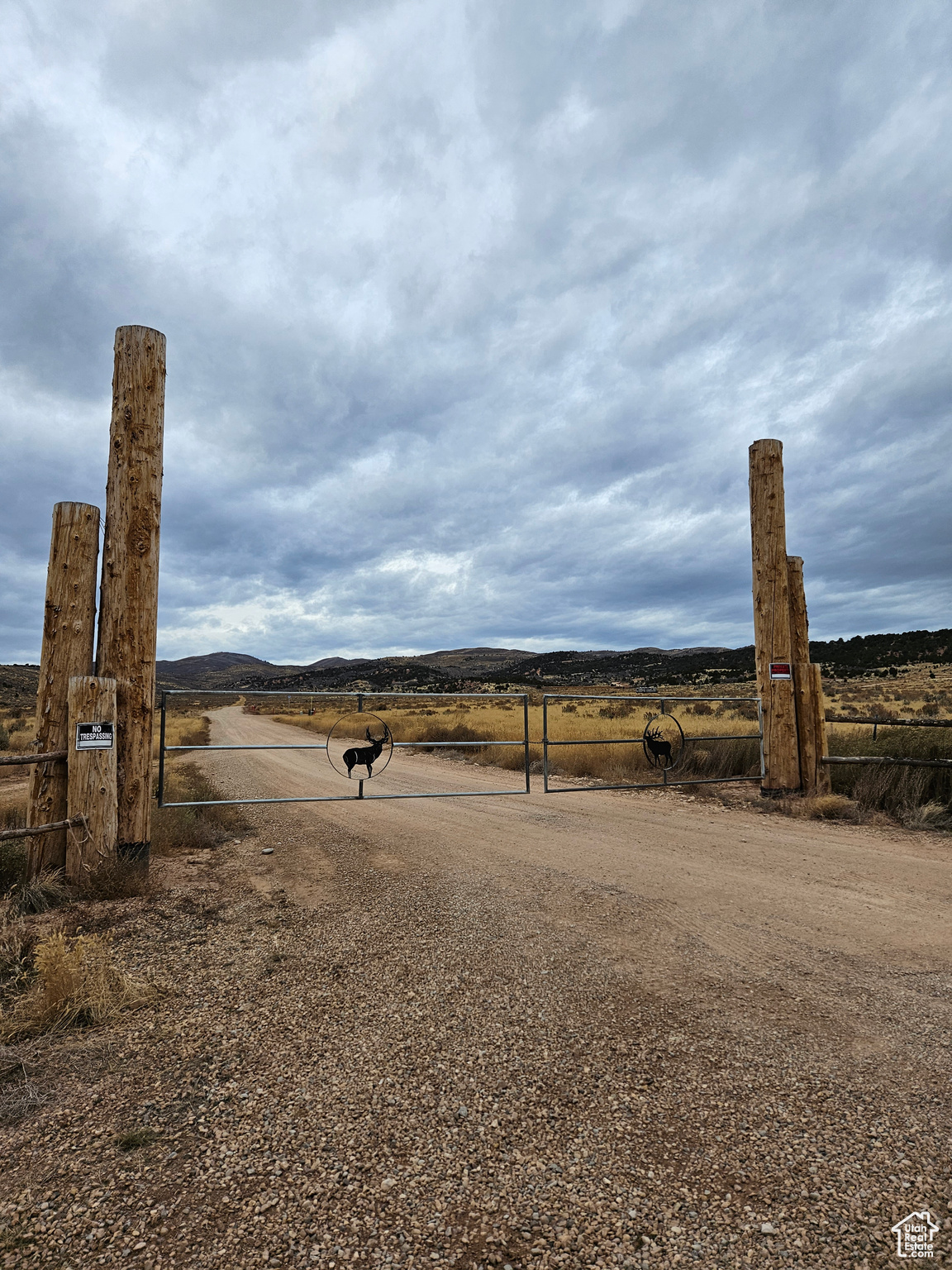 Oak Hills Ranch Entrance Gates