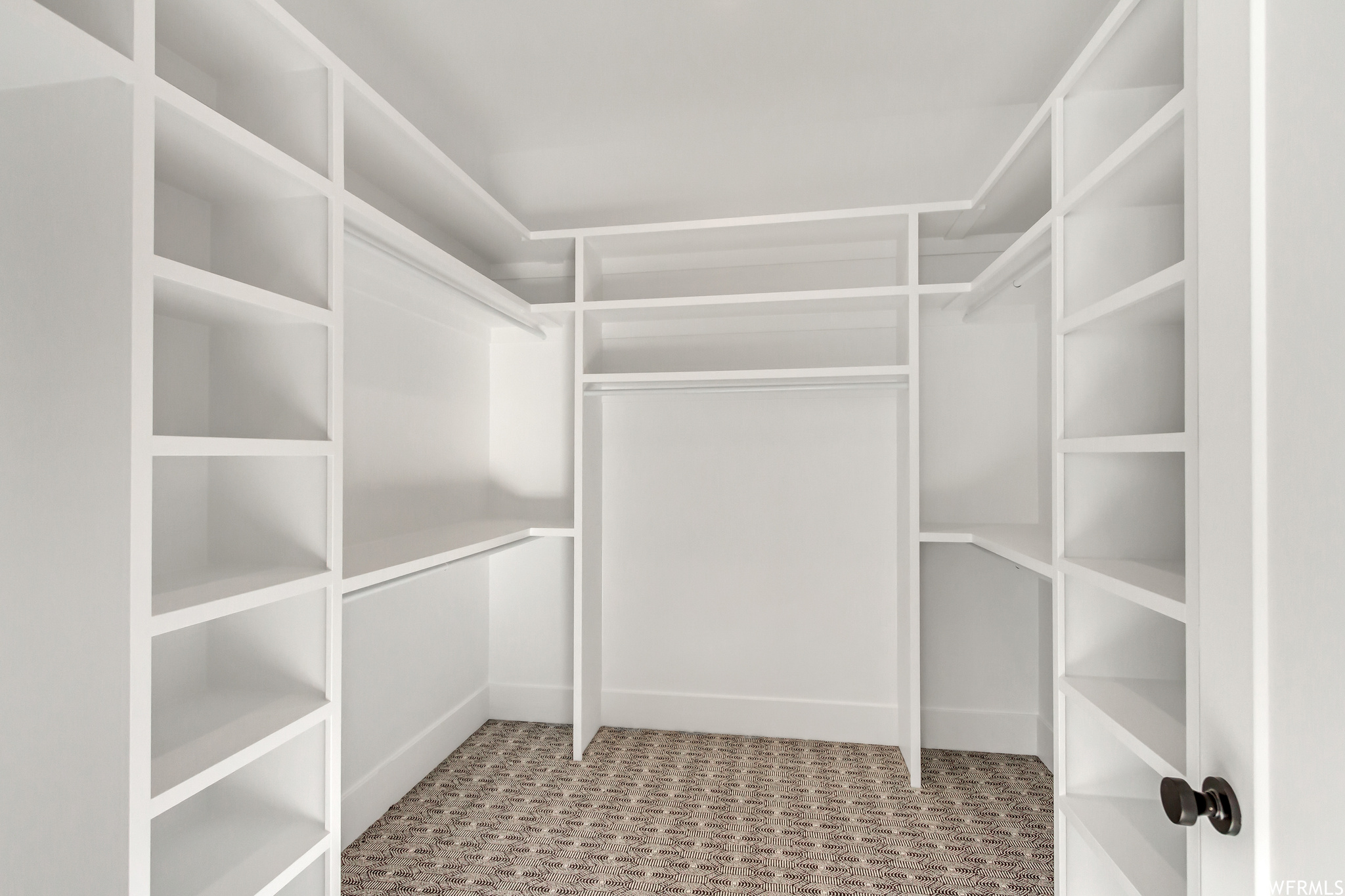 Spacious closet with Washer/Dryer Hookups