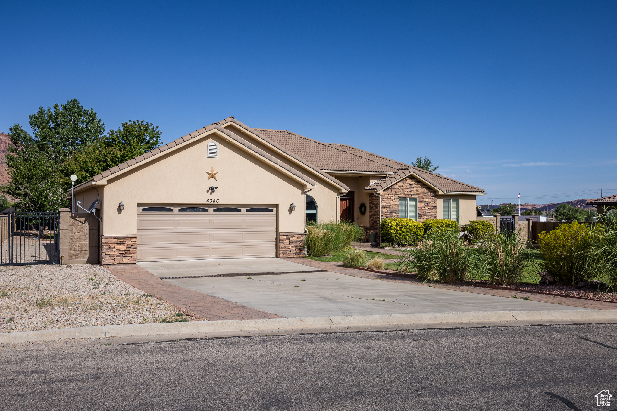 4346 ZIMMERMAN, Moab, Utah 84532, 4 Bedrooms Bedrooms, 13 Rooms Rooms,3 BathroomsBathrooms,Residential,For sale,ZIMMERMAN,1973552