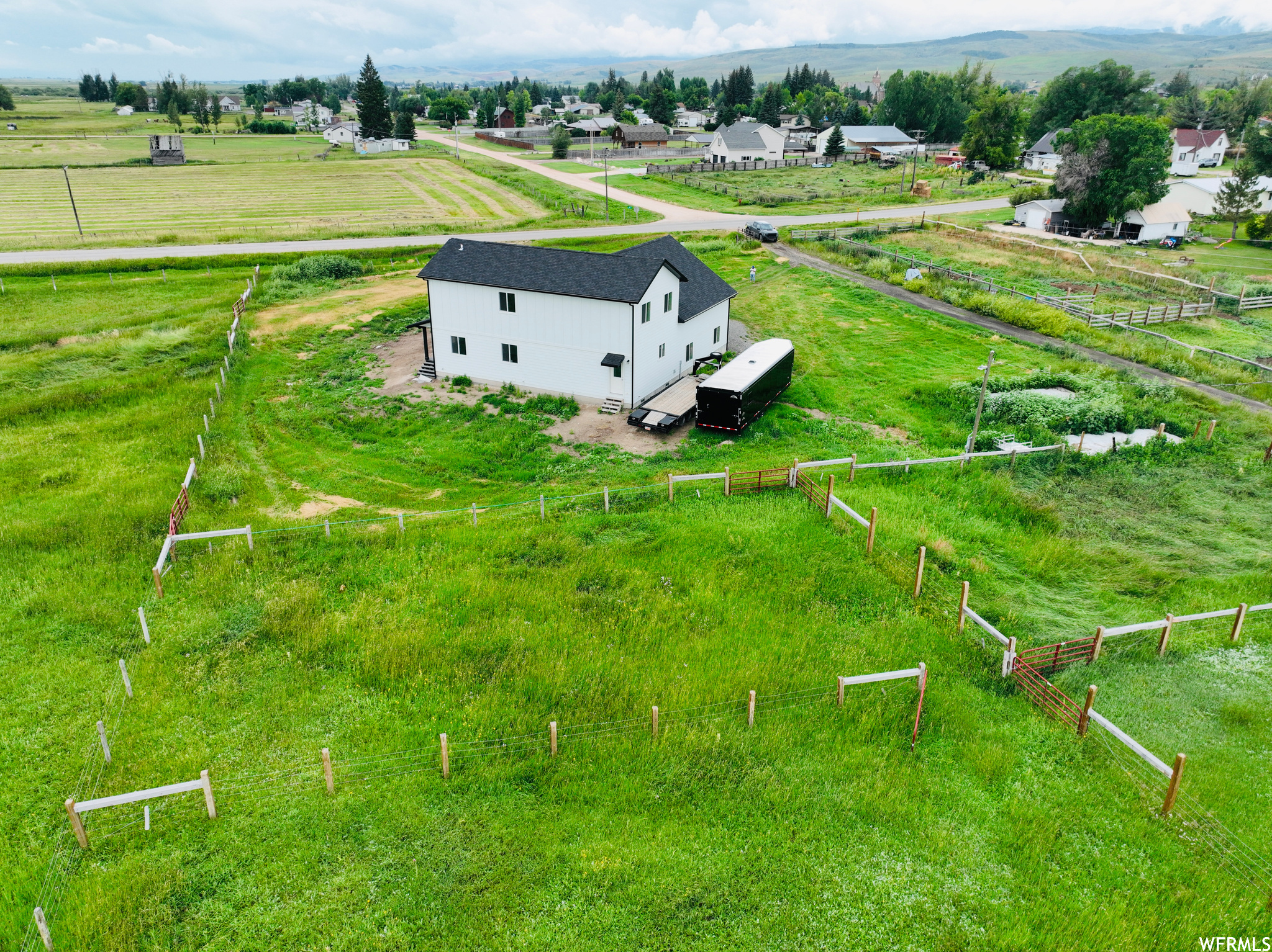 201 E EAST 200 N, Paris, Idaho 83261, 3 Bedrooms Bedrooms, 8 Rooms Rooms,3 BathroomsBathrooms,Residential,For sale,EAST 200,1973703