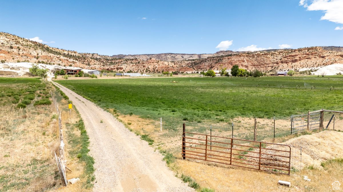 1295 N FIRE ROCK W, Escalante, Utah 84726, 3 Bedrooms Bedrooms, 16 Rooms Rooms,3 BathroomsBathrooms,Residential,For sale,FIRE ROCK,1974341