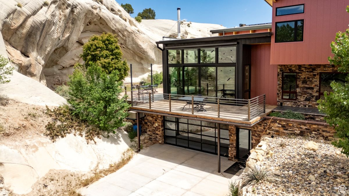 1295 N FIRE ROCK W, Escalante, Utah 84726, 3 Bedrooms Bedrooms, 16 Rooms Rooms,3 BathroomsBathrooms,Residential,For sale,FIRE ROCK,1974341