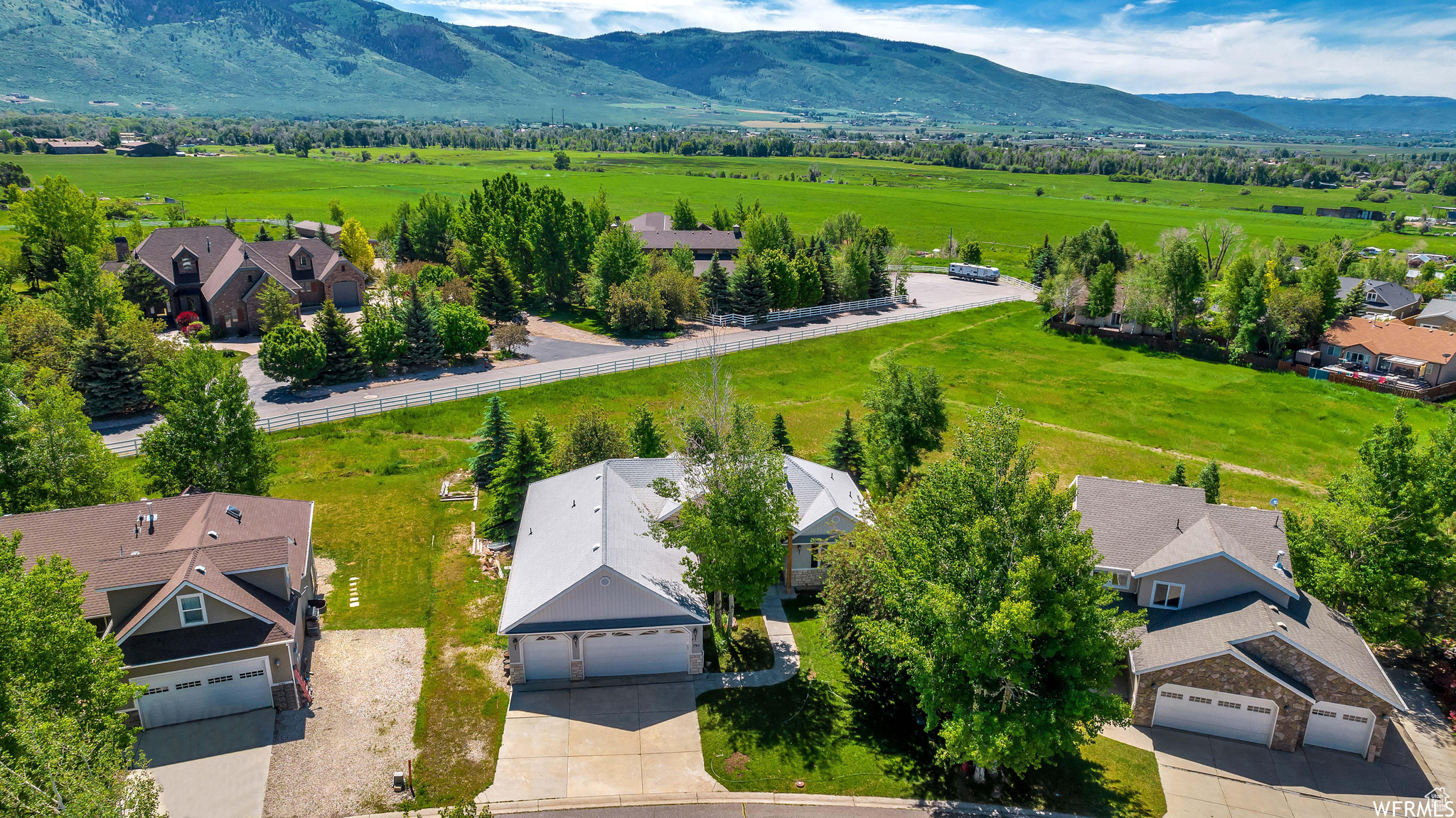 795 Bridle Way Oakley UT 84055 | $879,000 | UtahRealEstate.com