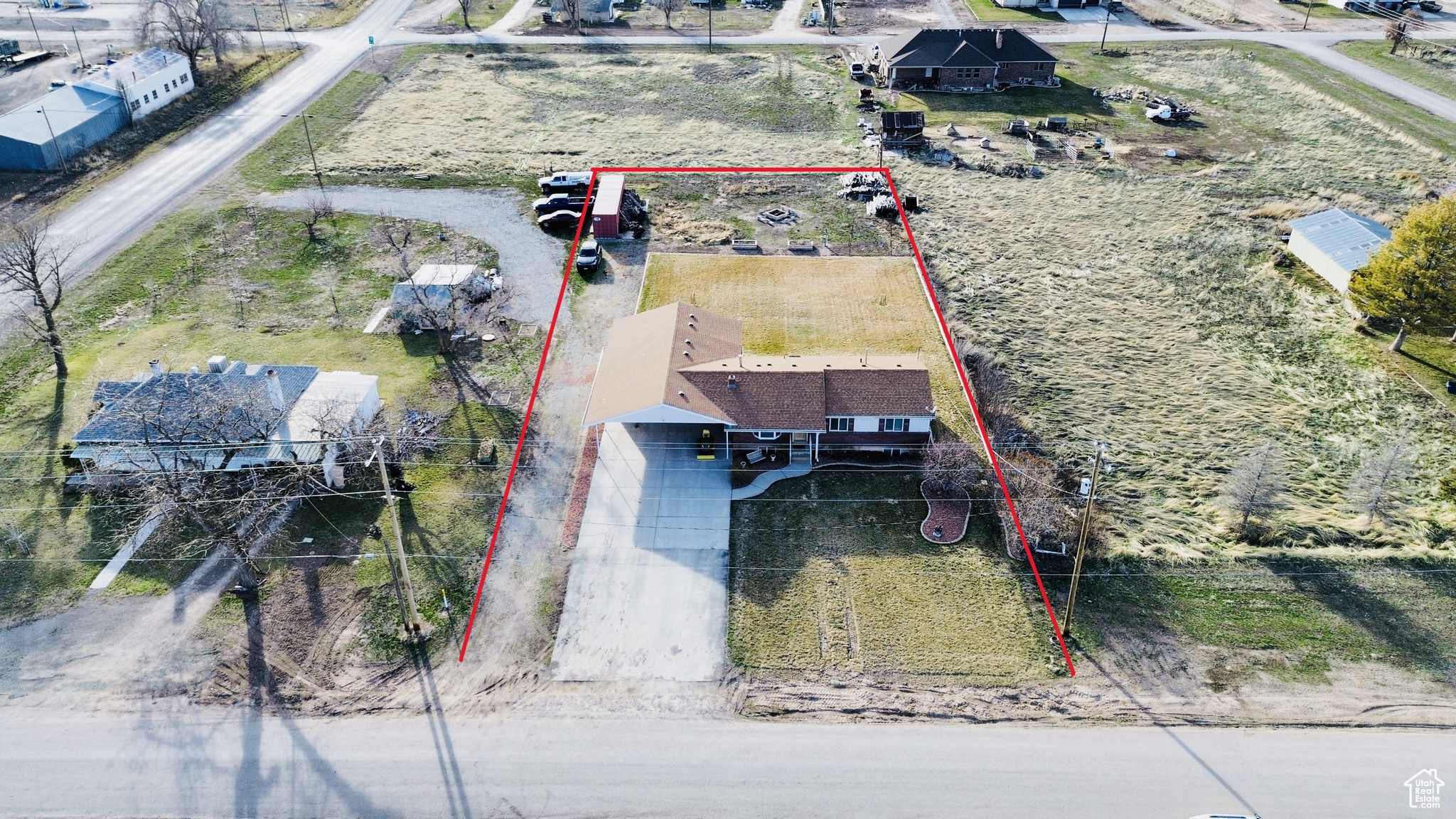 139 N 100 W Levan UT 84639 465,000