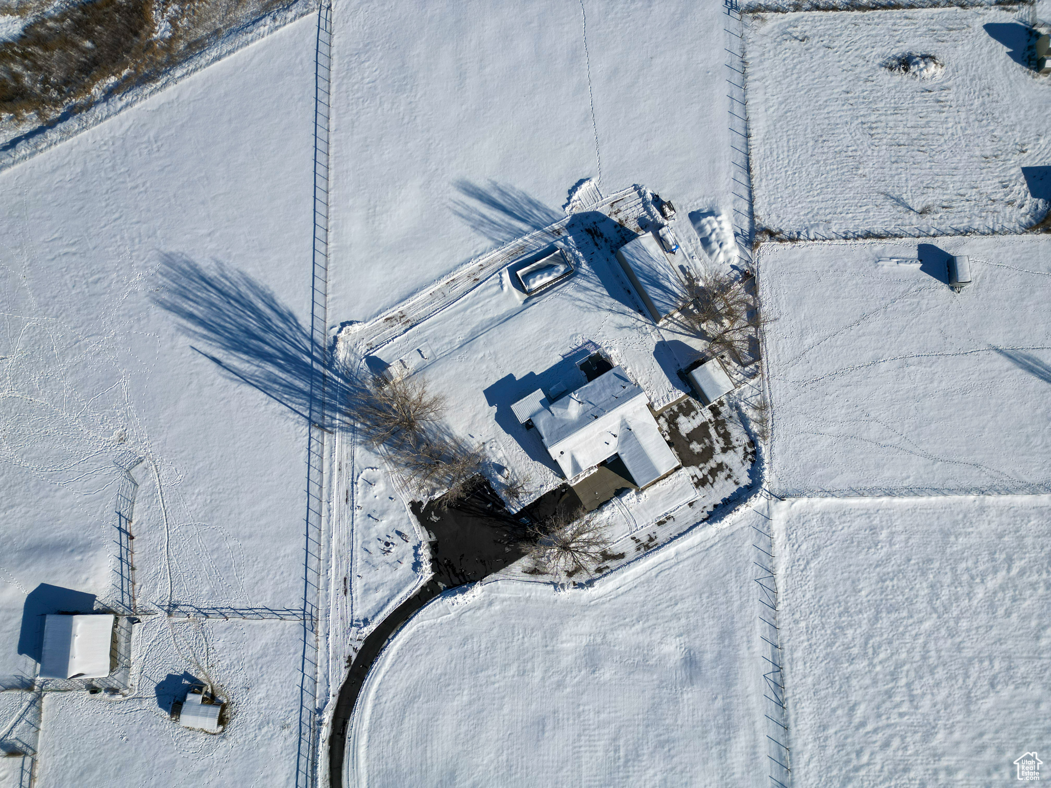 318 N 6700 W West Warren UT 84404 675,000