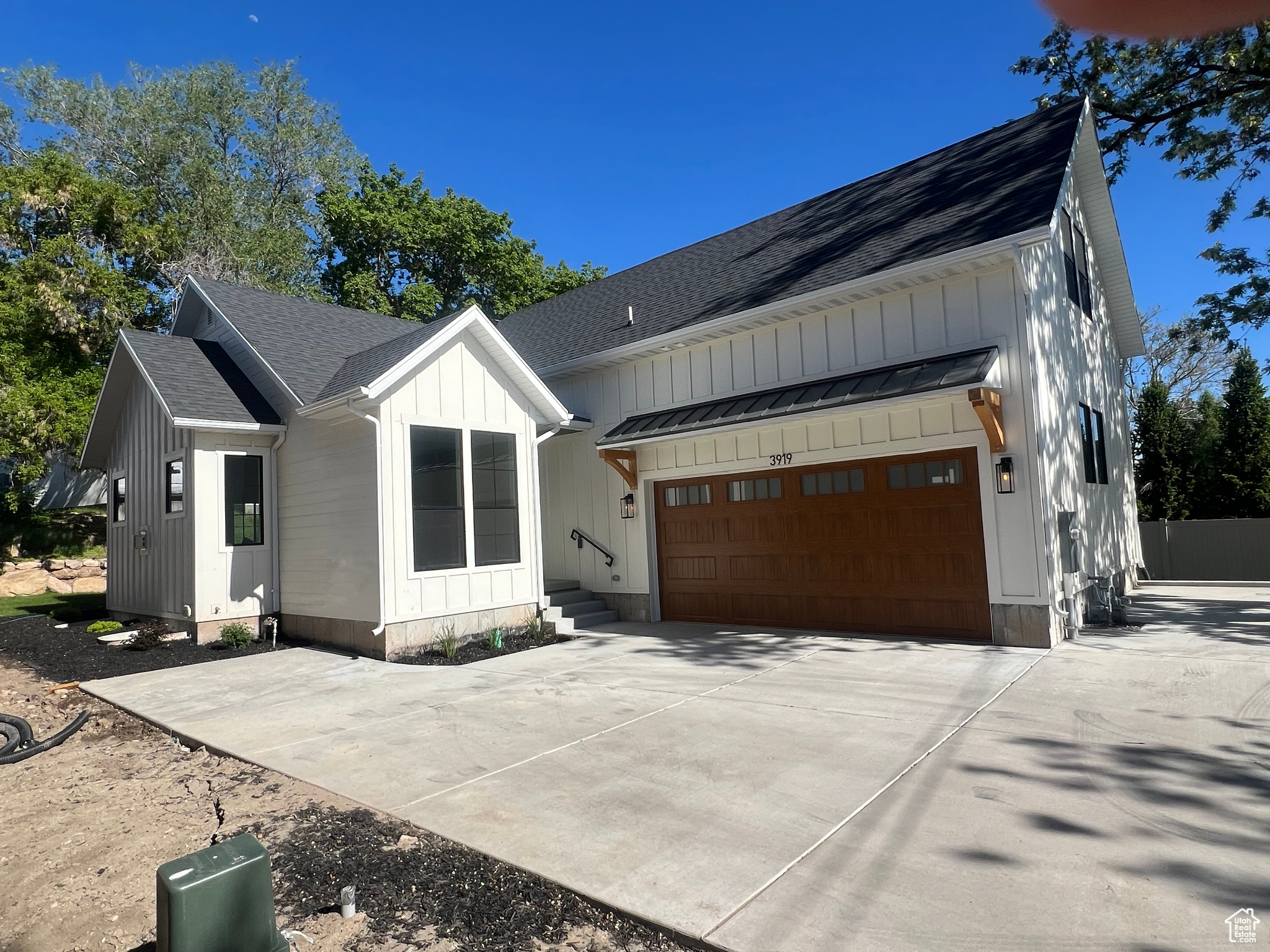 3919 S HOLLADAY CT. E, Holladay, Utah 84117, 4 Bedrooms Bedrooms, 16 Rooms Rooms,2 BathroomsBathrooms,Residential,For sale,HOLLADAY CT.,1975798