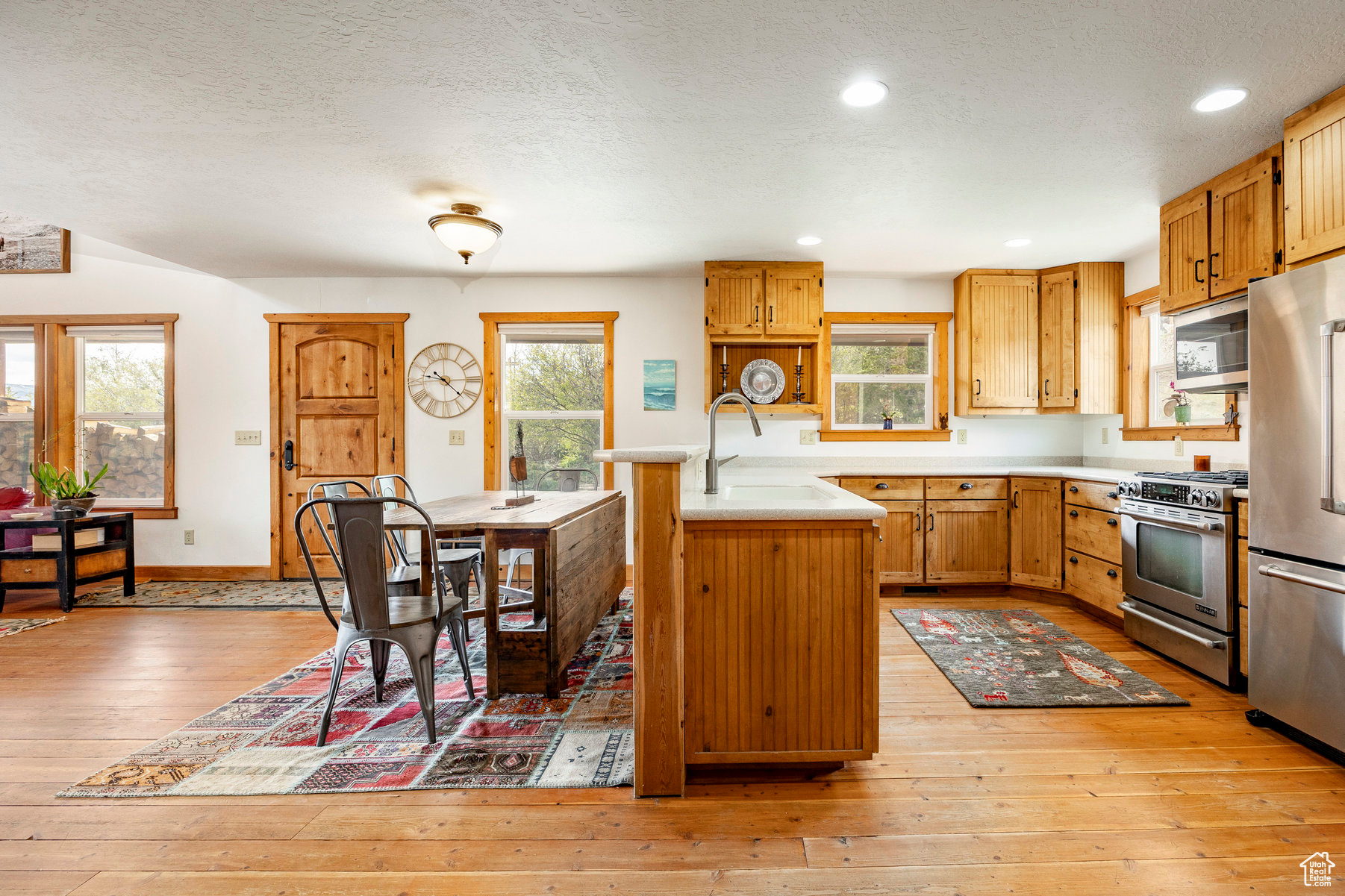 3948 S HOLLOW, Coalville, Utah 84017, 3 Bedrooms Bedrooms, 7 Rooms Rooms,Residential,For sale,HOLLOW,1976113