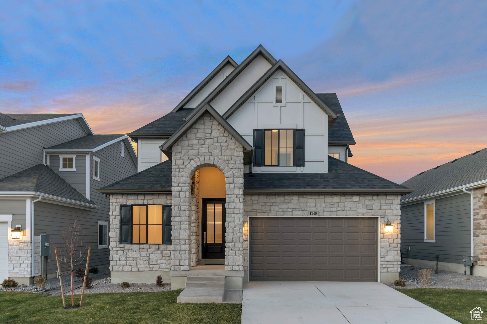 View of front facade with a garage