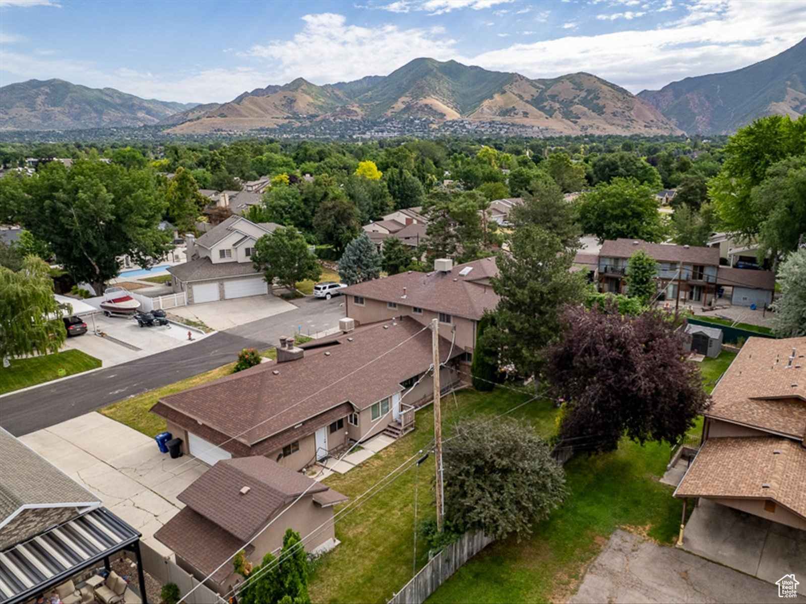 2060 E 3035 S, Salt Lake City, Utah 84109, 11 Bedrooms Bedrooms, 34 Rooms Rooms,5 BathroomsBathrooms,Residential,For sale,3035,1976824