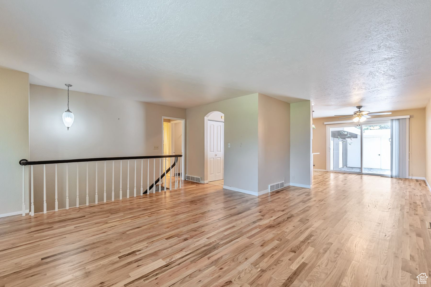 860 E Three Fountains Dr 204 Murray UT 84107 464,900