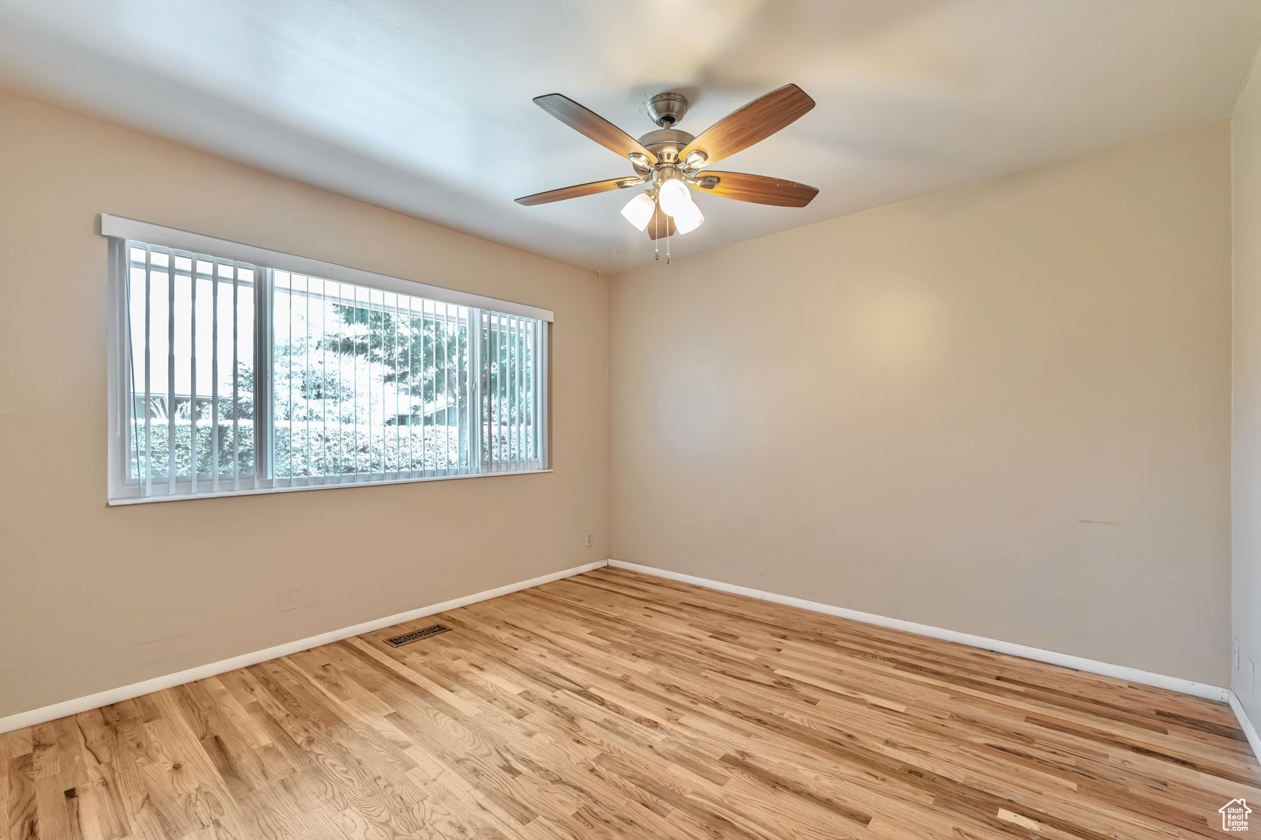 860 E Three Fountains Dr 204 Murray UT 84107 464,900