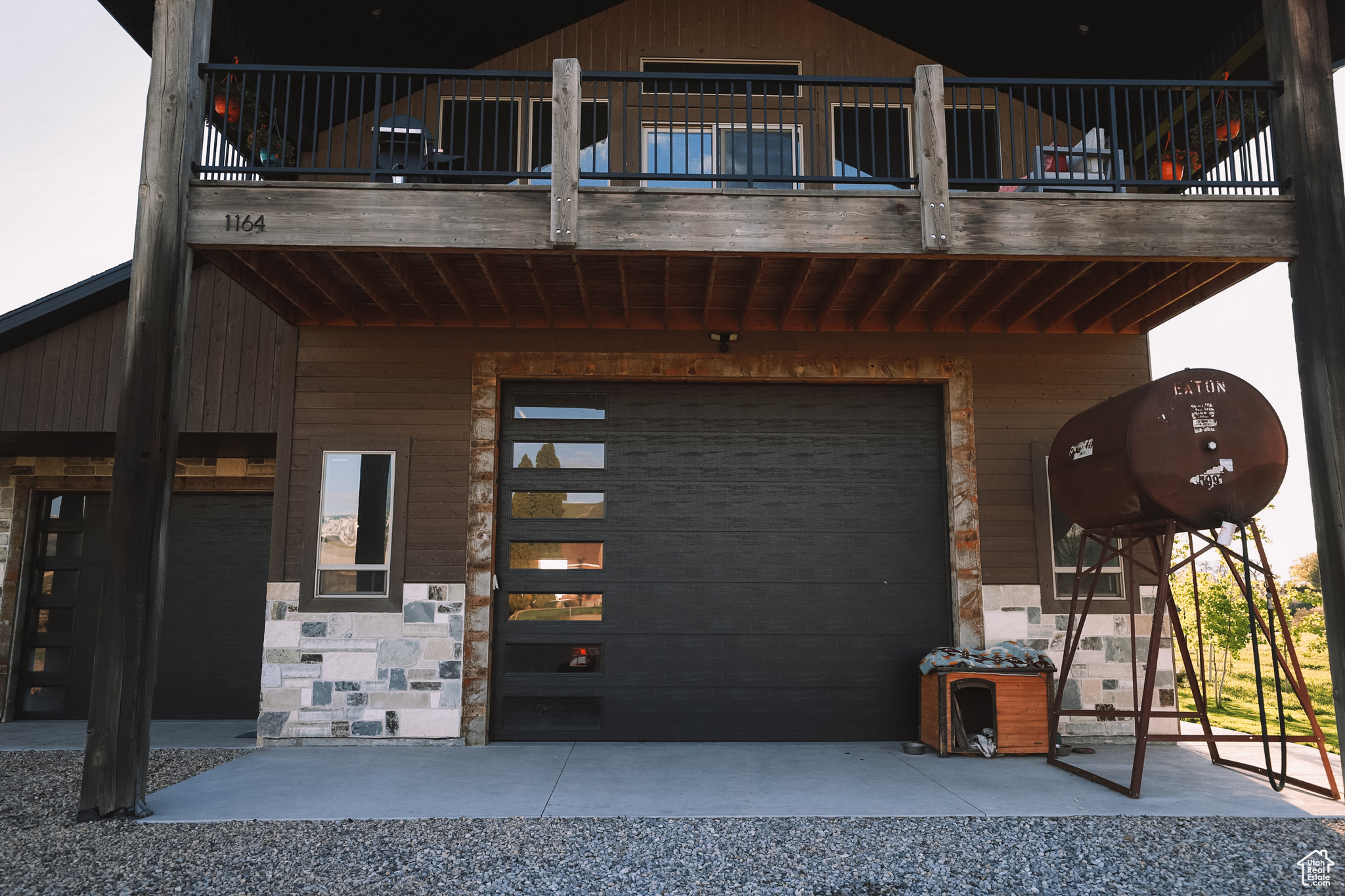 Property entrance featuring a balcony