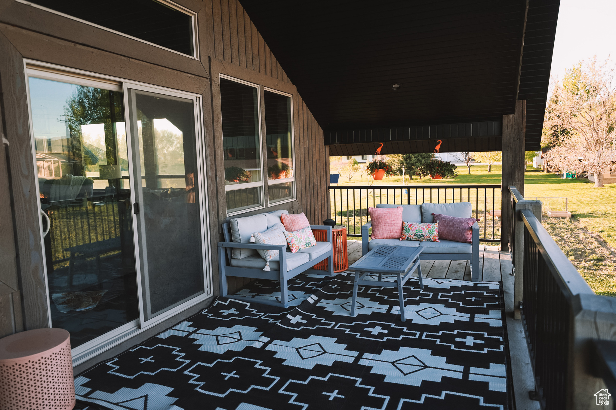 View of terrace with outdoor lounge area