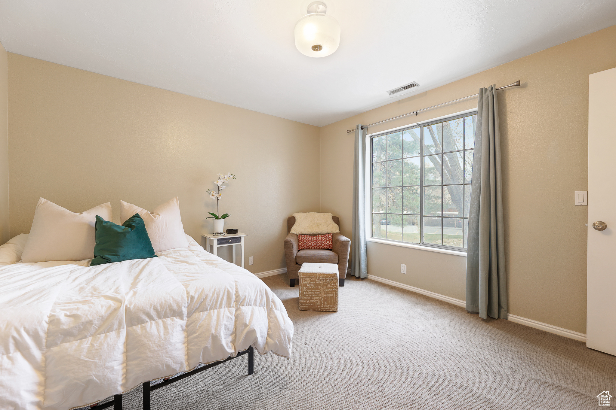 1199 E Waterside Cv 22 Cottonwood Heights UT 84047 269,000