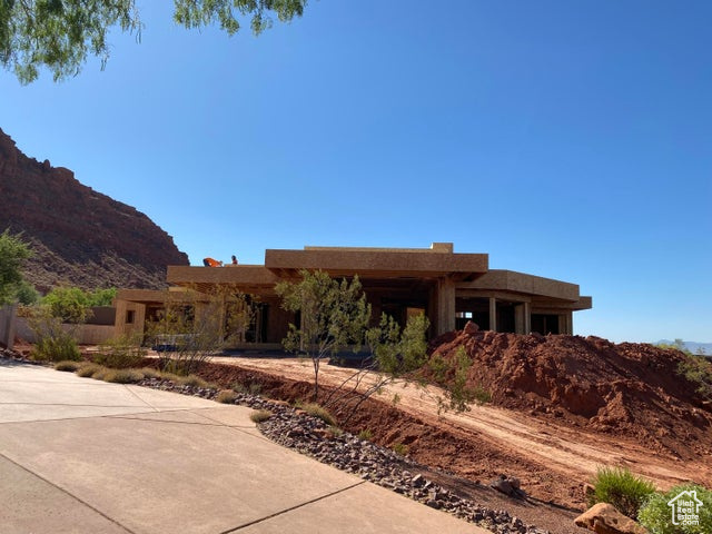 2900 N WAPATKI, St. George, Utah 84770, 3 Bedrooms Bedrooms, 10 Rooms Rooms,3 BathroomsBathrooms,Residential,For sale,WAPATKI,1977653