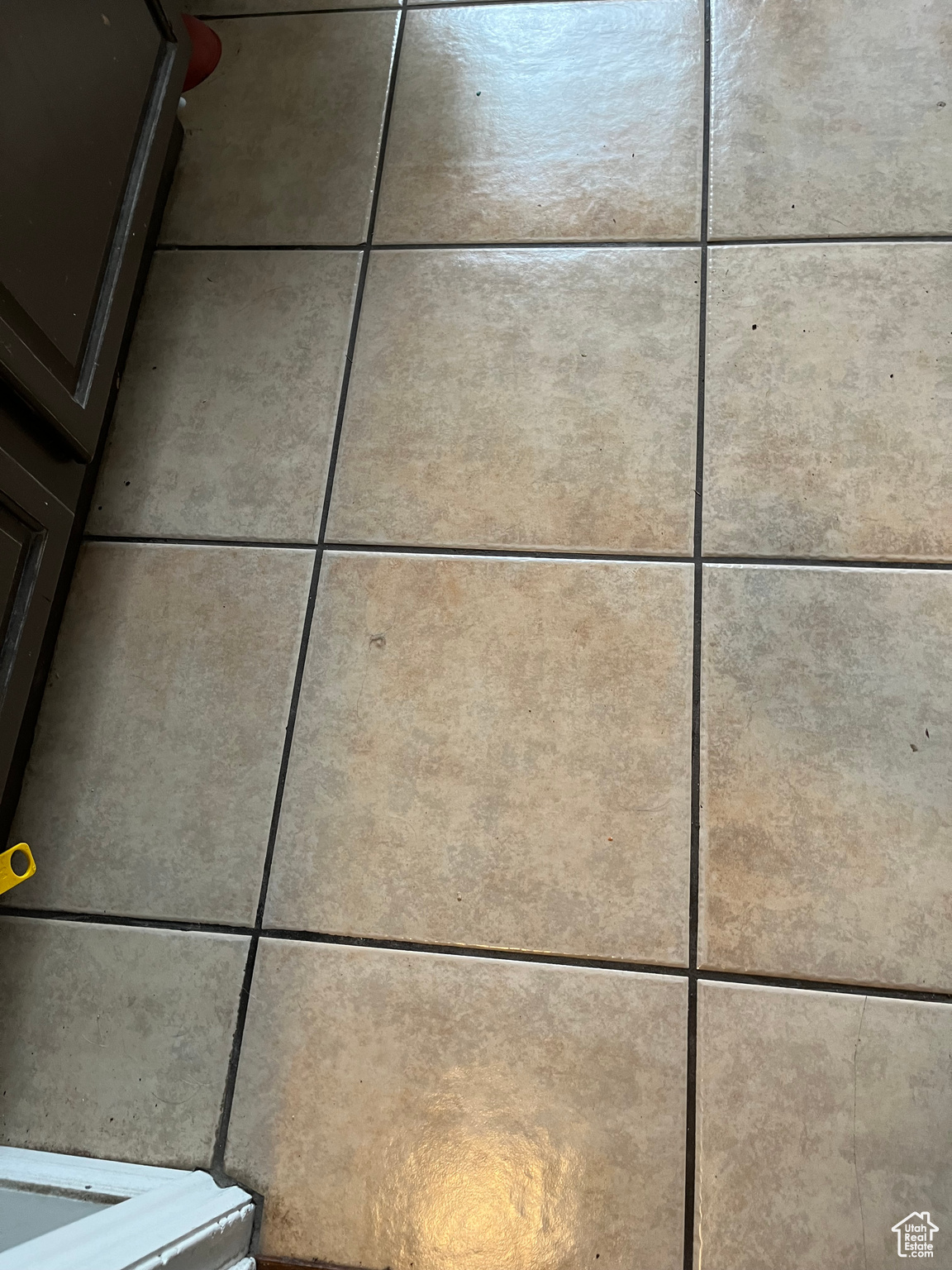 TIle in Baths/Kitchen/Dinning